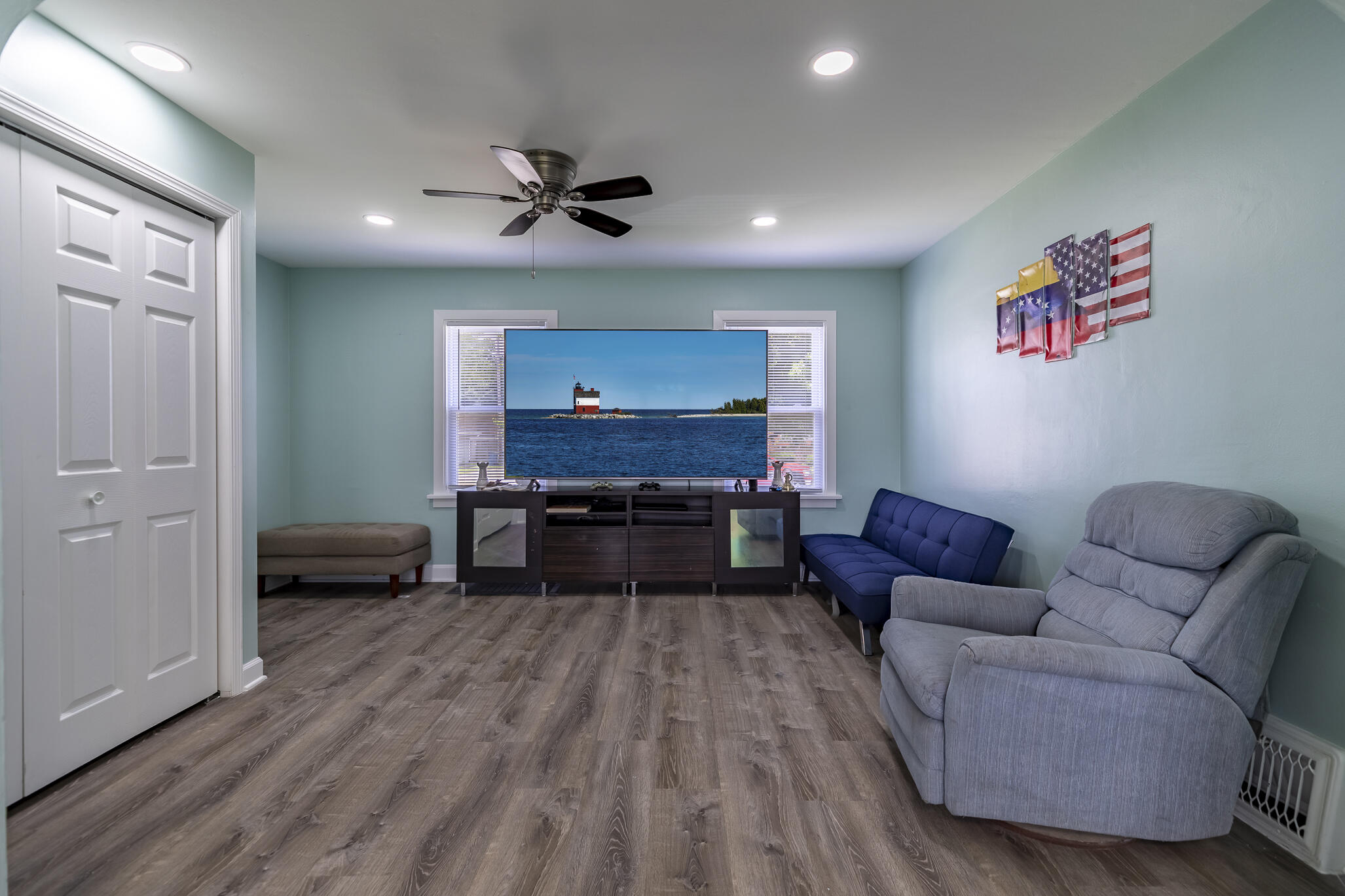 7237 Jefferson Avenue, Hammond, IN 46324; Image #9