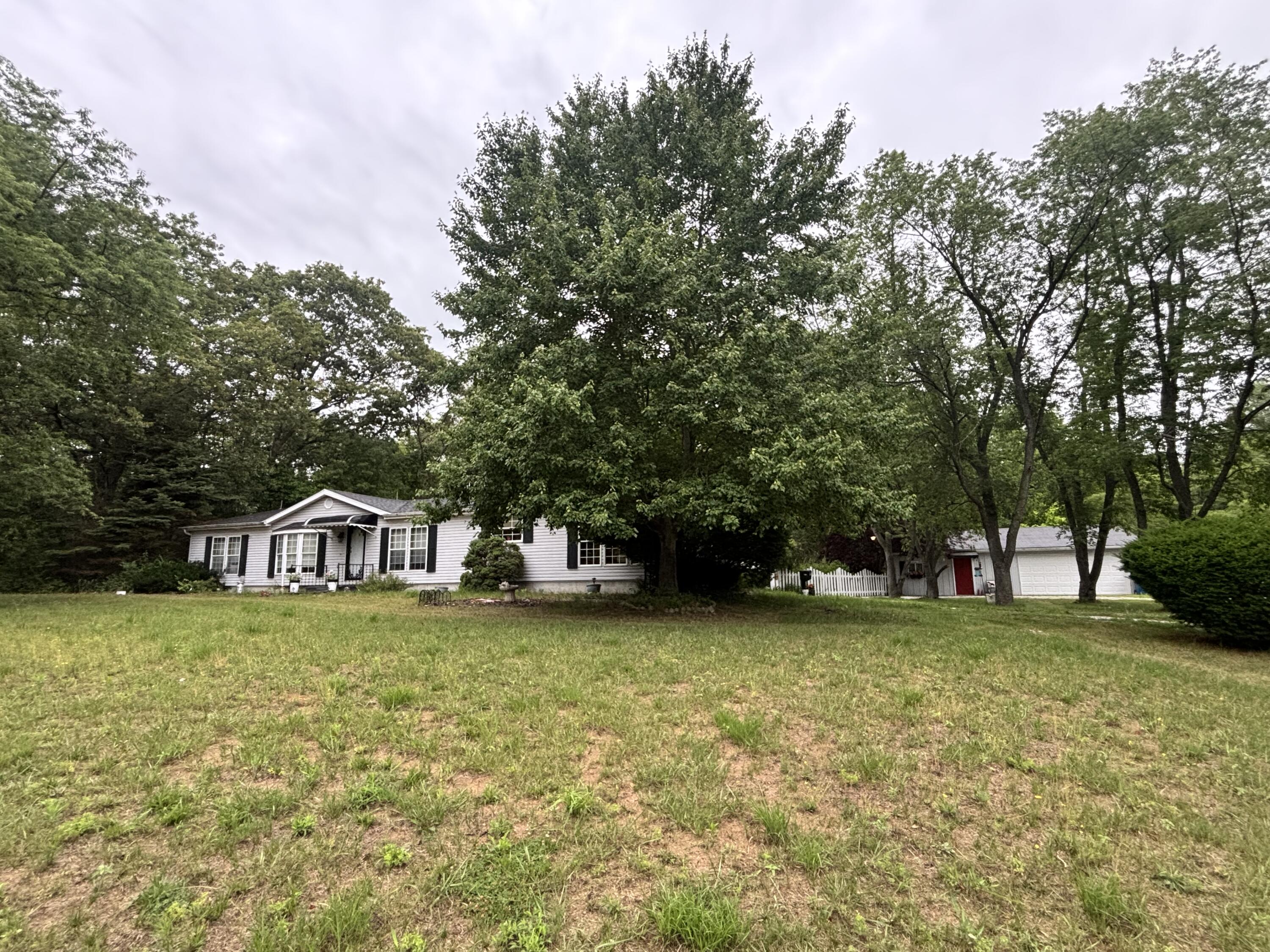 922 W 250 N, Morocco, IN 47963; Image #28