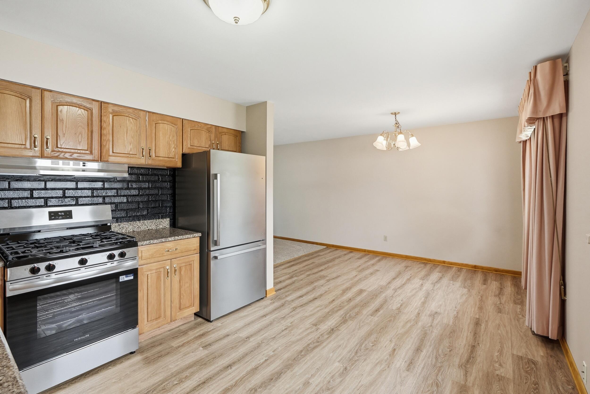 725 W 70th Avenue, Merrillville, IN 46410; Image #15