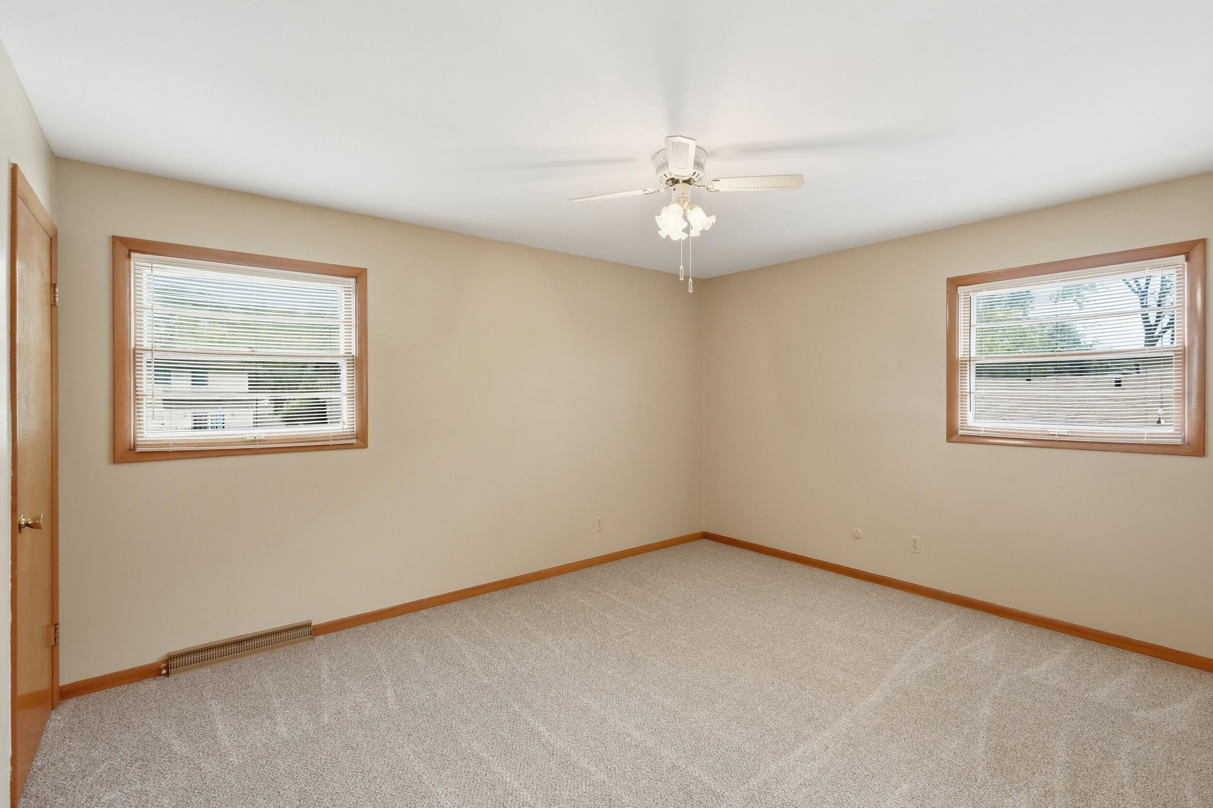 725 W 70th Avenue, Merrillville, IN 46410; Image #16