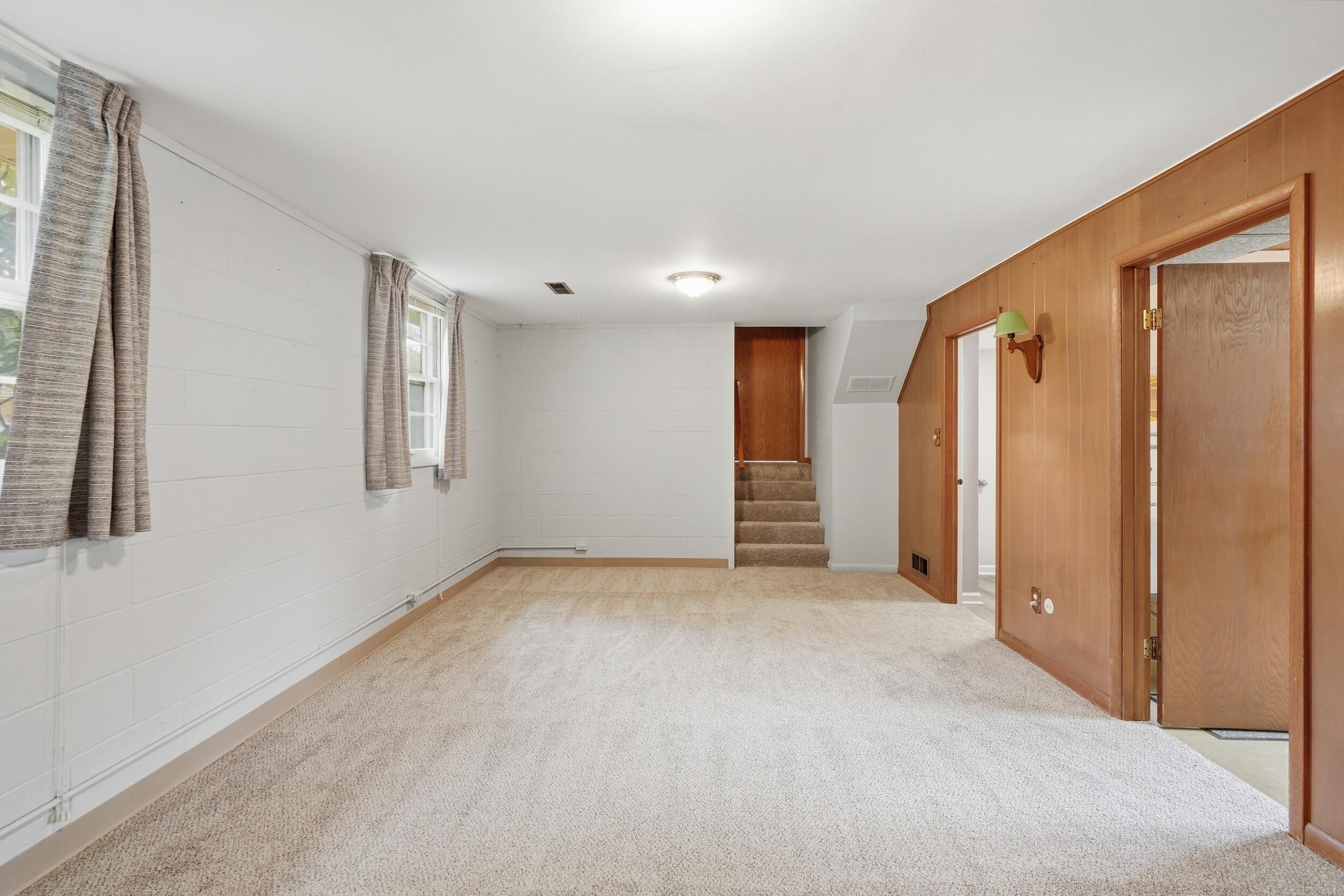 725 W 70th Avenue, Merrillville, IN 46410; Image #25