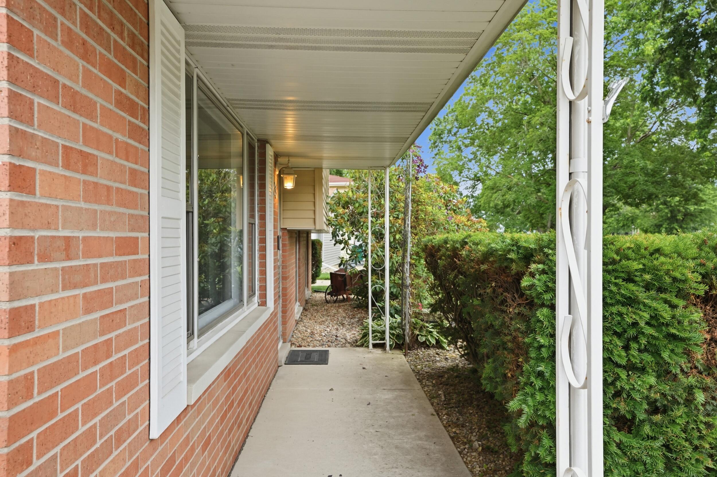 725 W 70th Avenue, Merrillville, IN 46410; Image #4