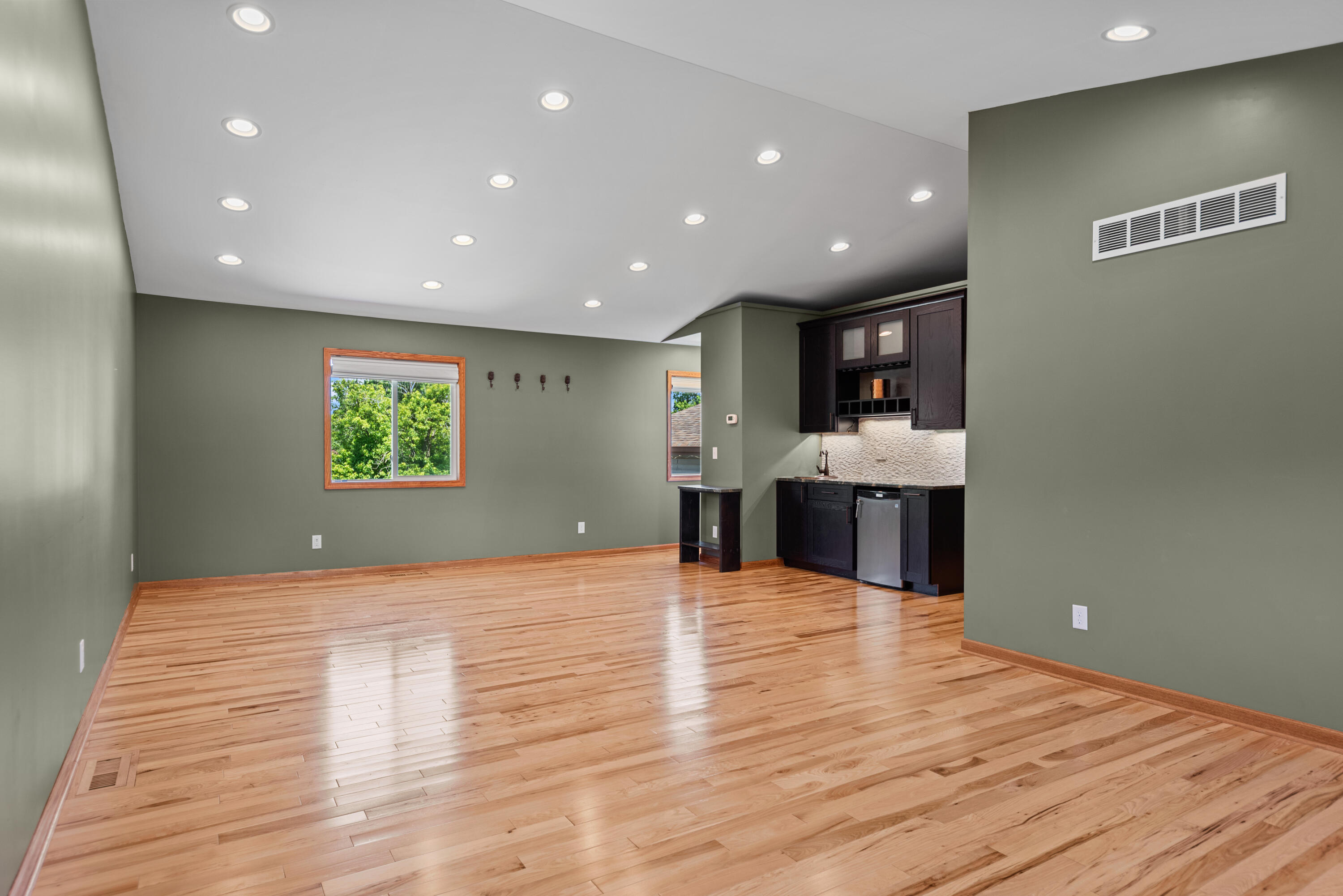 6297 Victory Avenue, Portage, IN 46368; Image #16