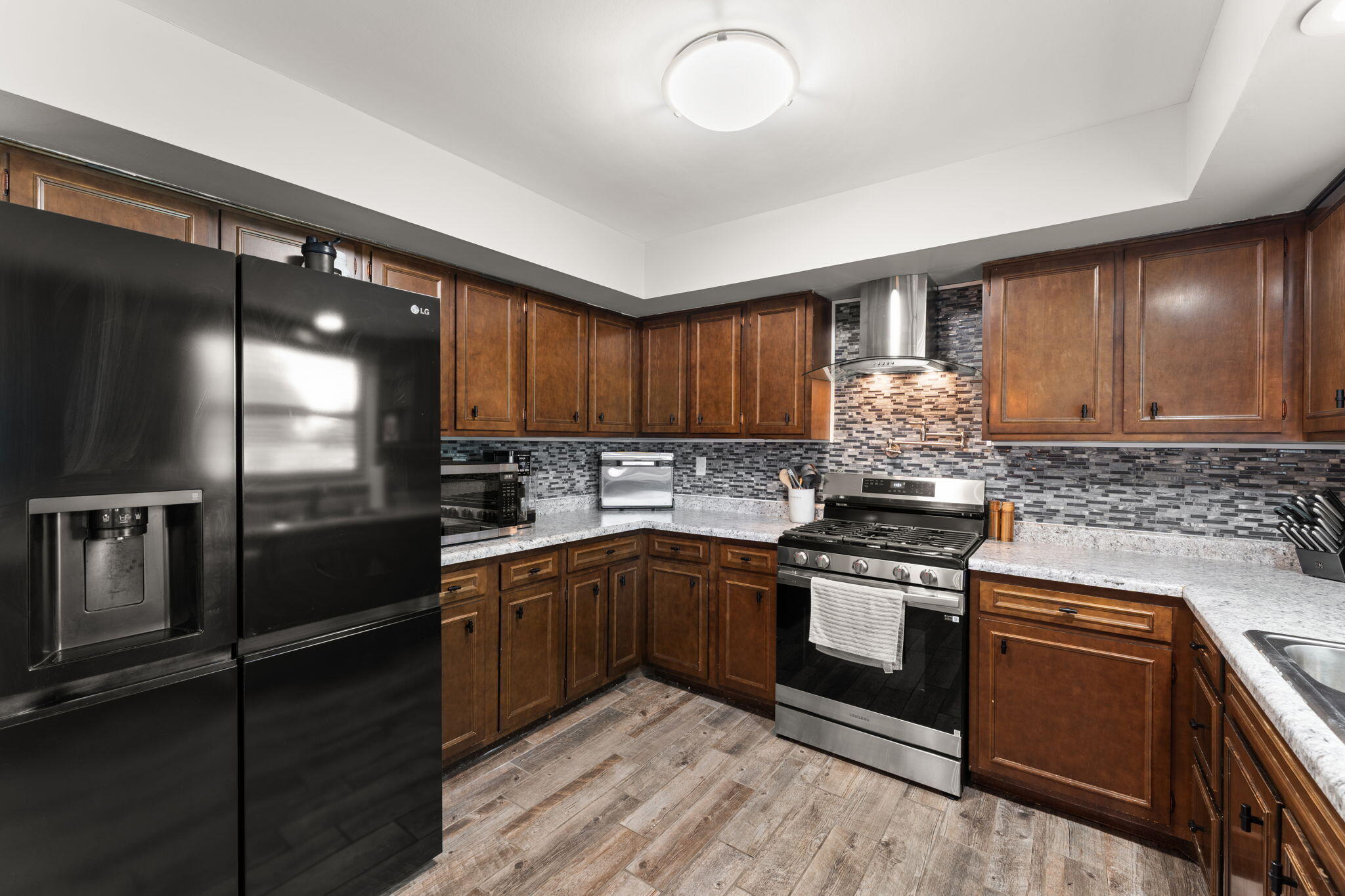 3133 Cleveland Avenue, Michigan City, IN 46360; Image #12