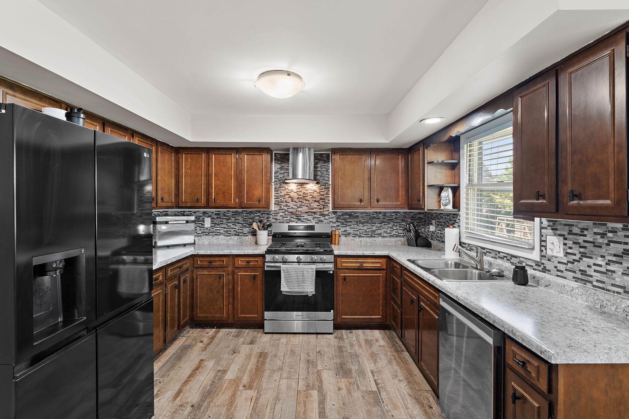 3133 Cleveland Avenue, Michigan City, IN 46360; Image #7