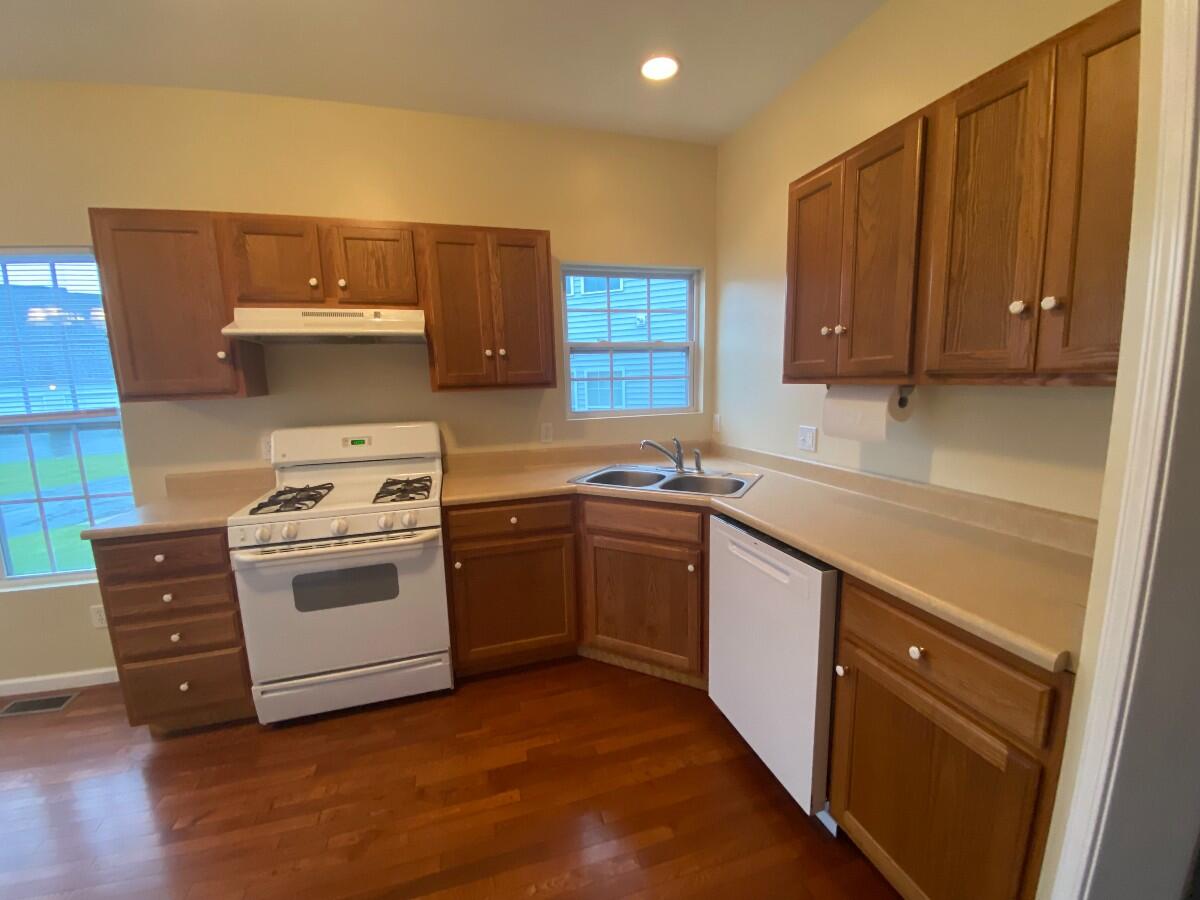 219 Prestwick Drive, Valparaiso, IN #A, 46385; Image #5