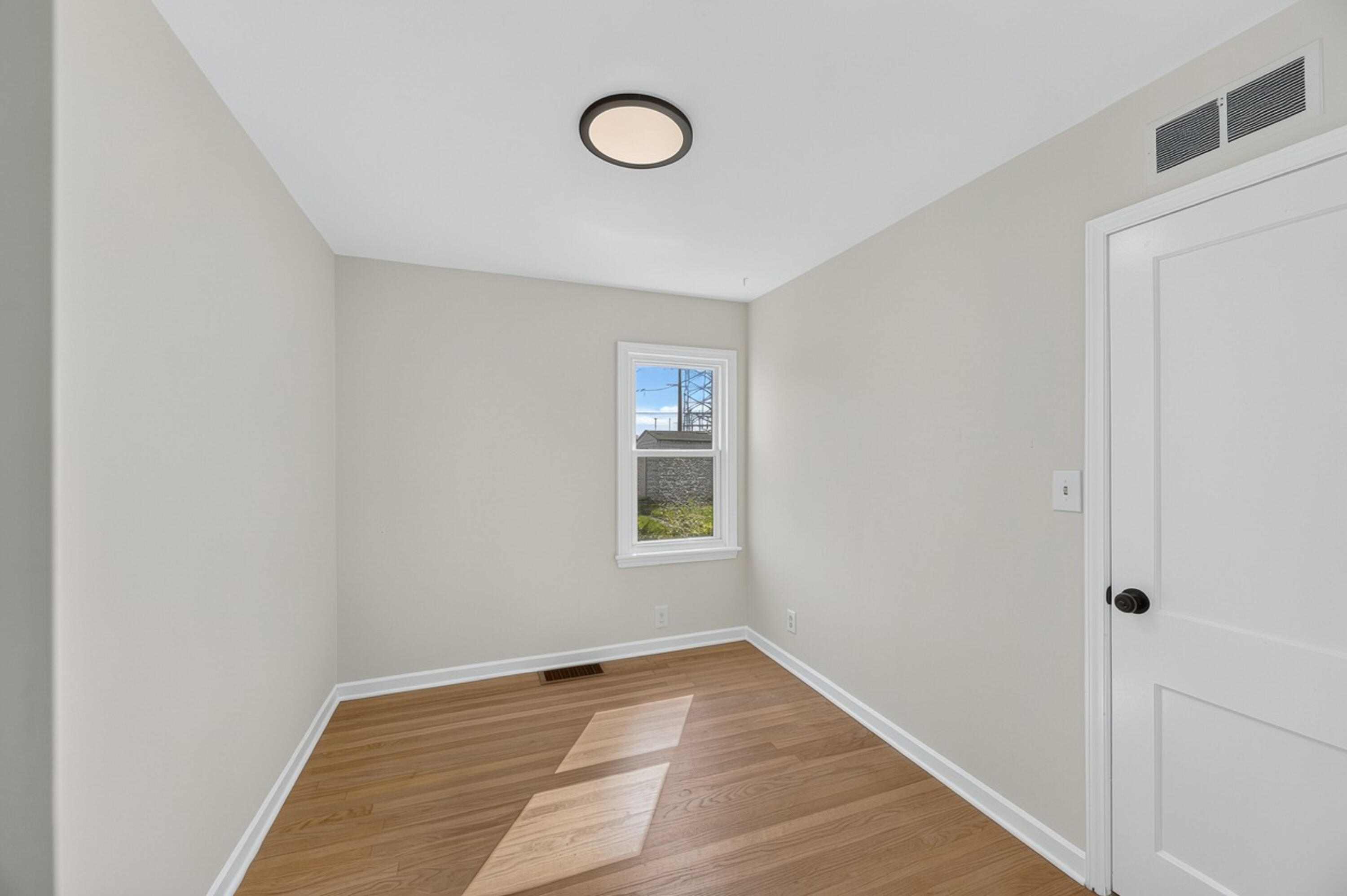 8426 Gordon Drive, Highland, IN 46322; Image #14