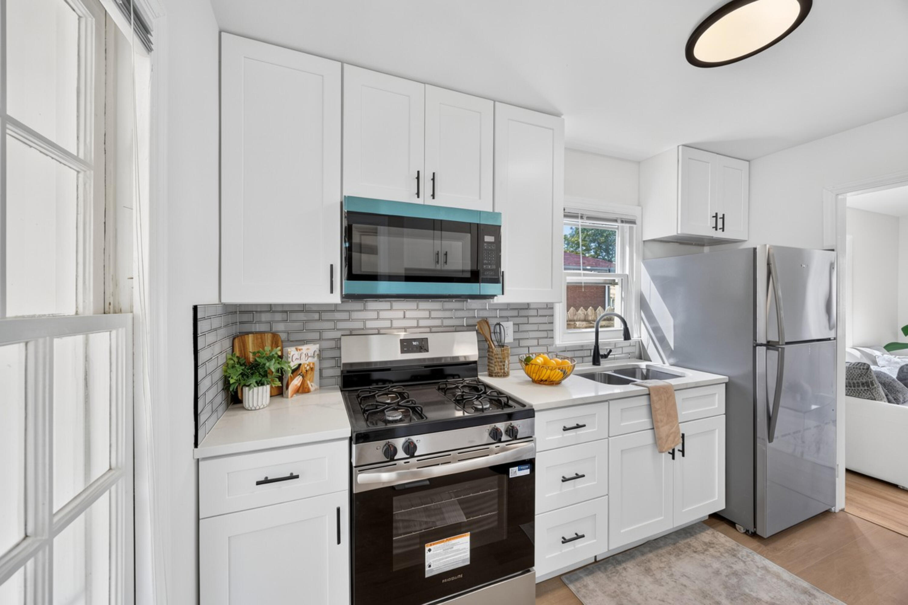 8426 Gordon Drive, Highland, IN 46322; Image #6