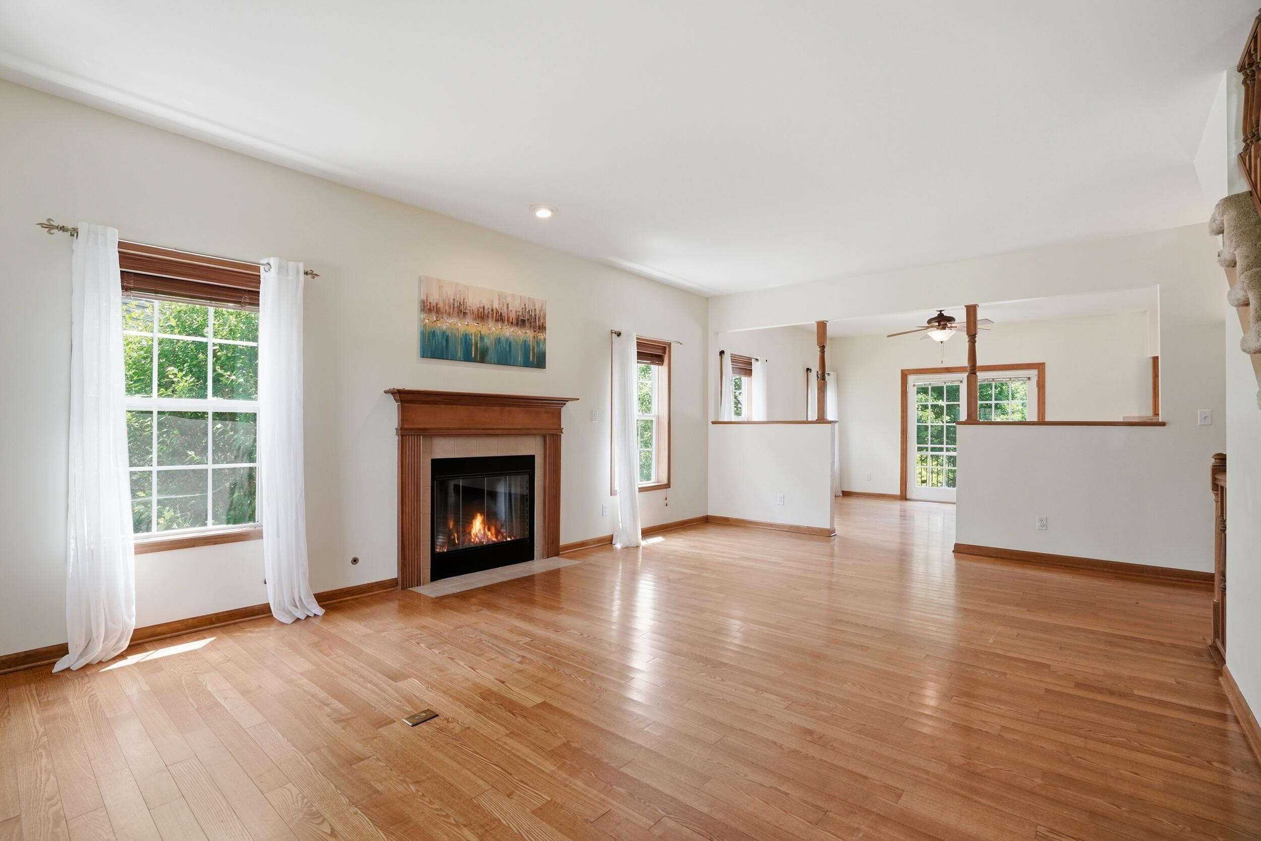 597 O’hagan Drive, Crown Point, IN 46307; Image #2