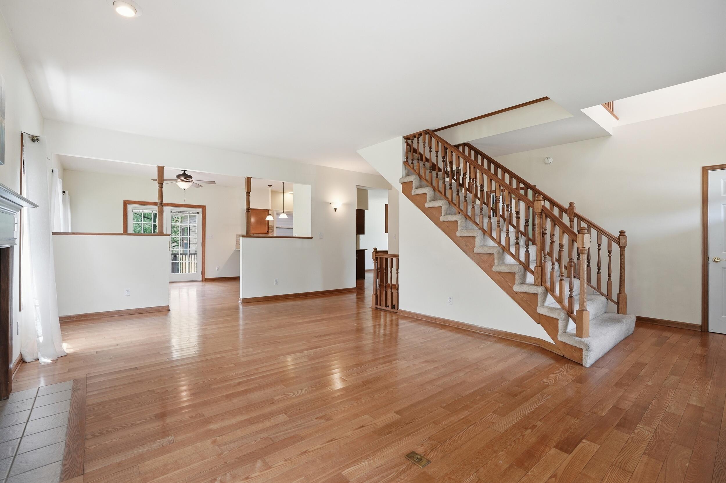 597 O’hagan Drive, Crown Point, IN 46307; Image #4