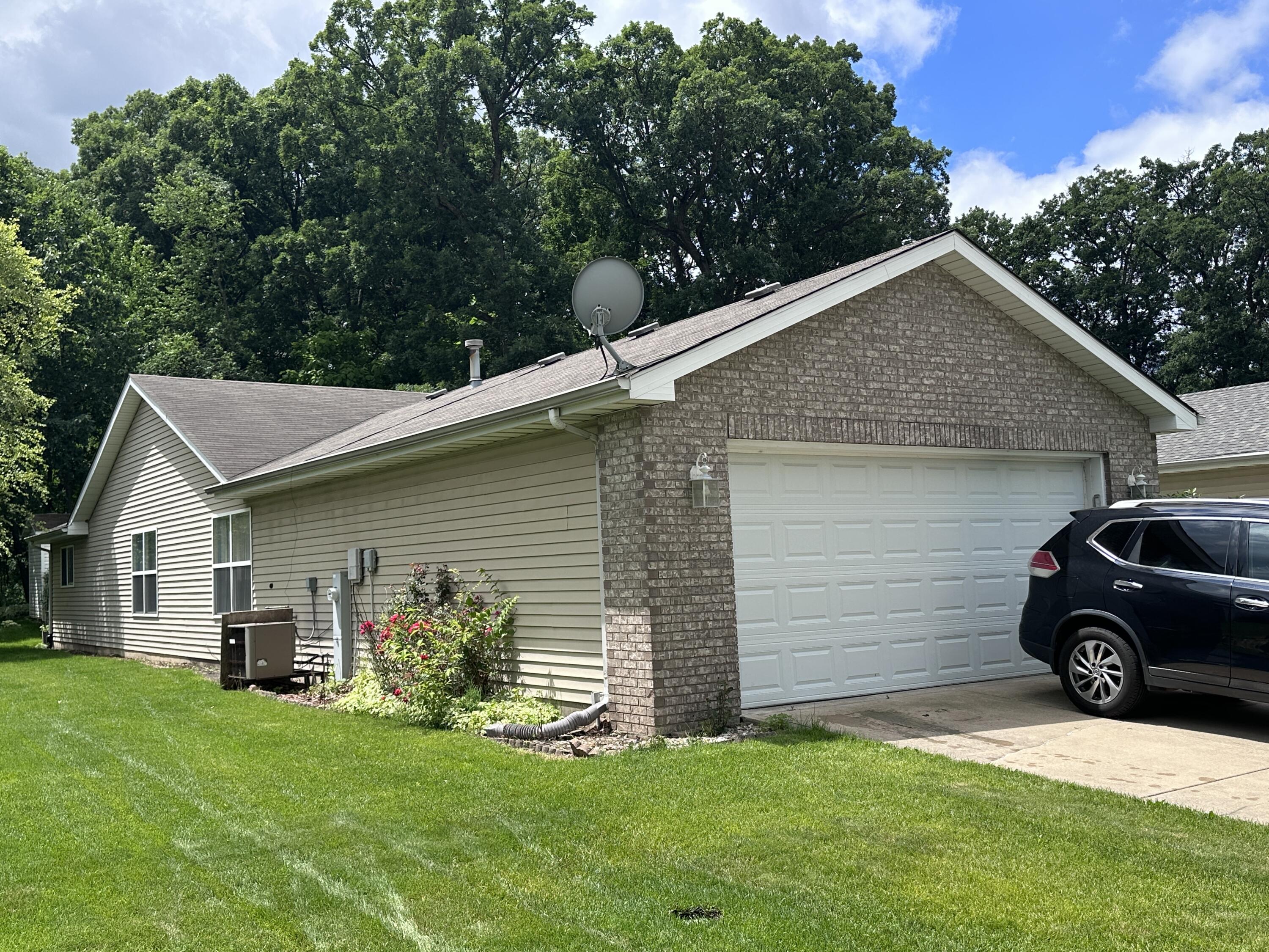 4411 W 92nd Place, Merrillville, IN 46410; Image #2