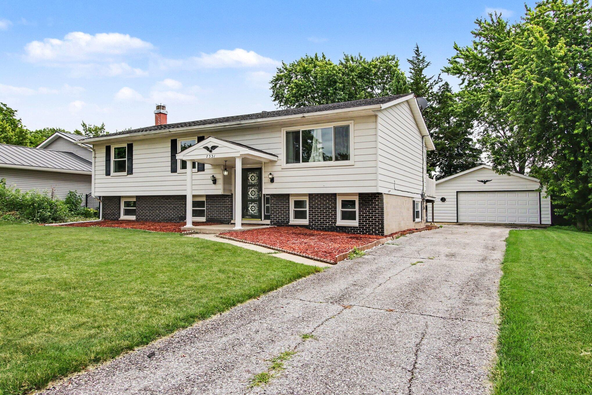 7331 W 83rd Lane, Crown Point, IN 46307; Image #2