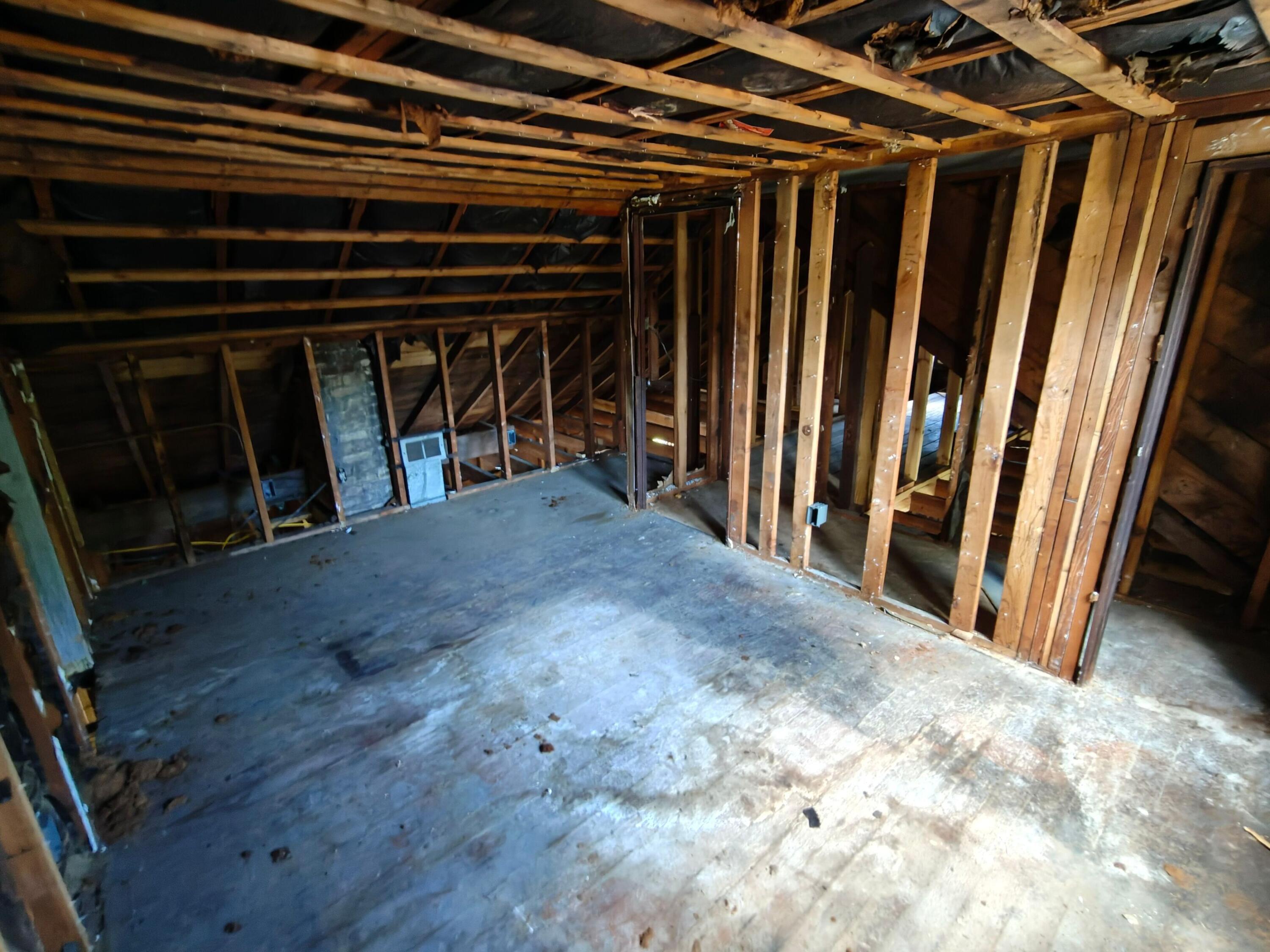 834 E 41st Avenue, Gary, IN 46409; Image #19