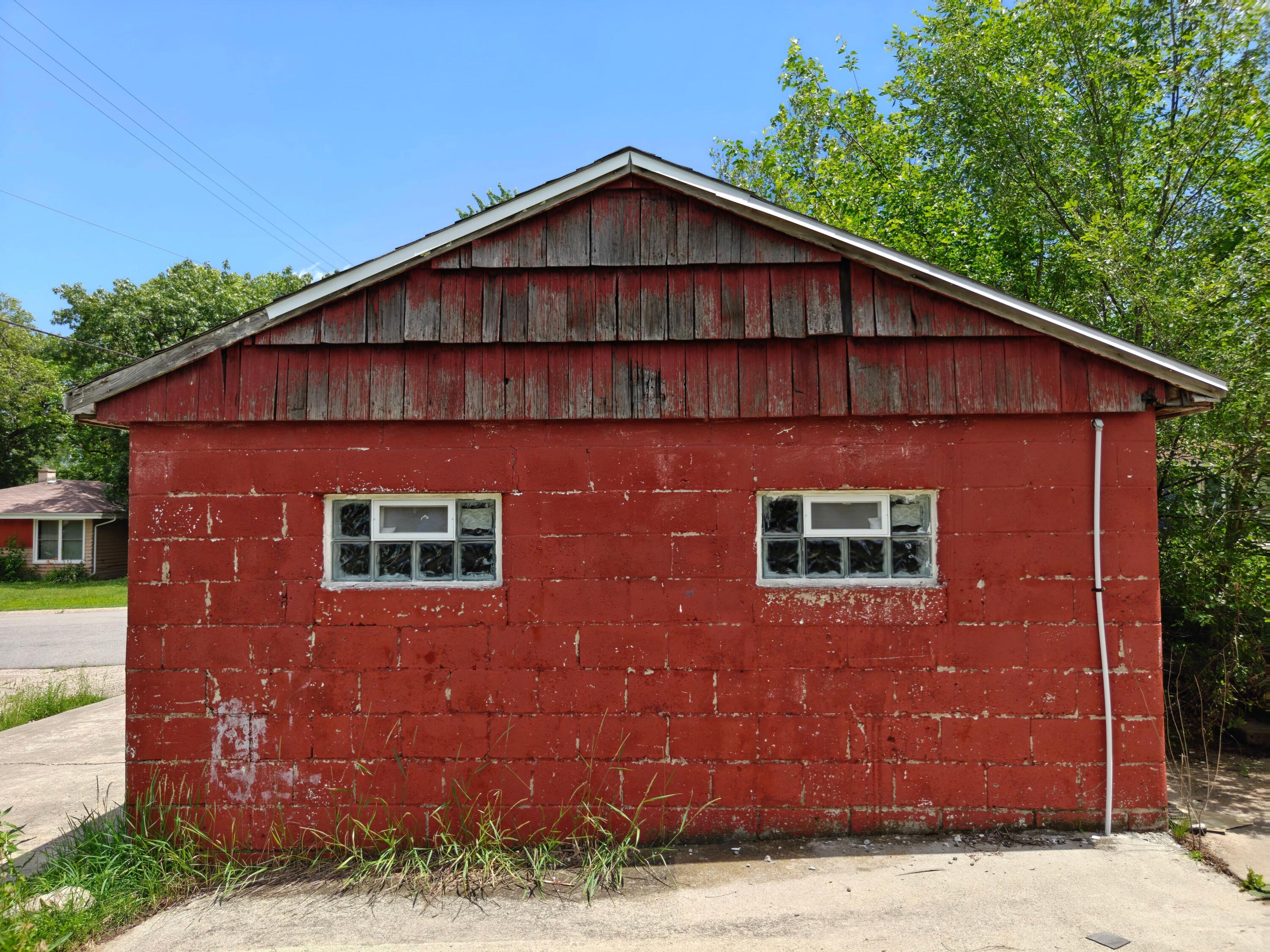 834 E 41st Avenue, Gary, IN 46409; Image #37