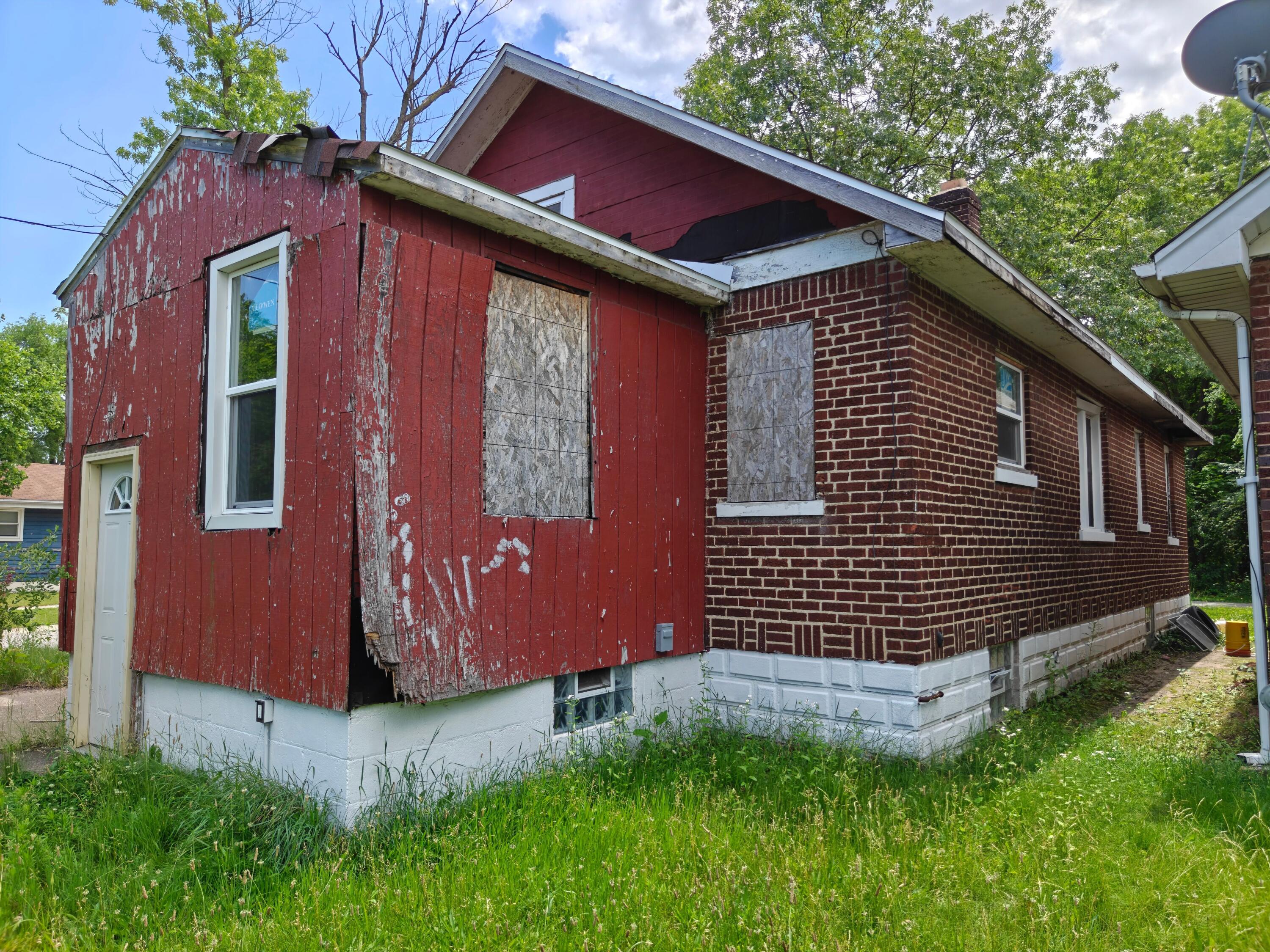 834 E 41st Avenue, Gary, IN 46409; Image #4