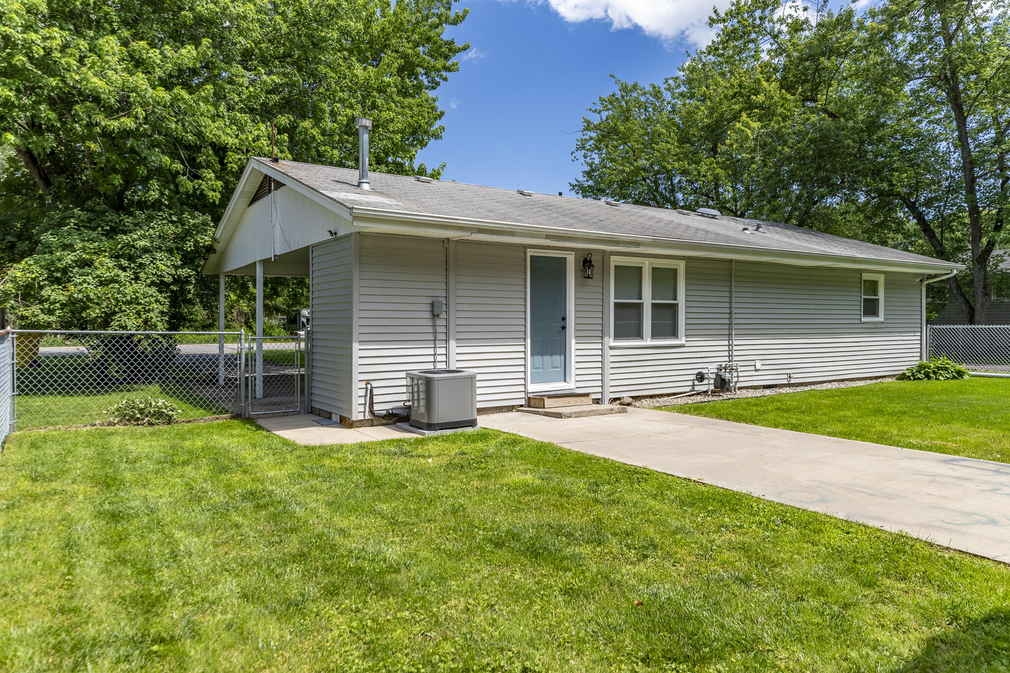 834 S Cline Avenue, Griffith, IN 46319; Image #18
