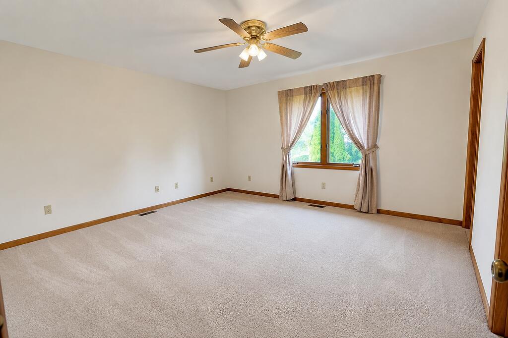 652 W Kolar Drive, La Porte, IN 46350; Image #14
