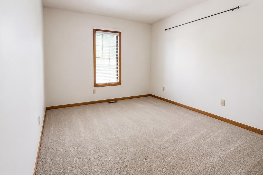 652 W Kolar Drive, La Porte, IN 46350; Image #20