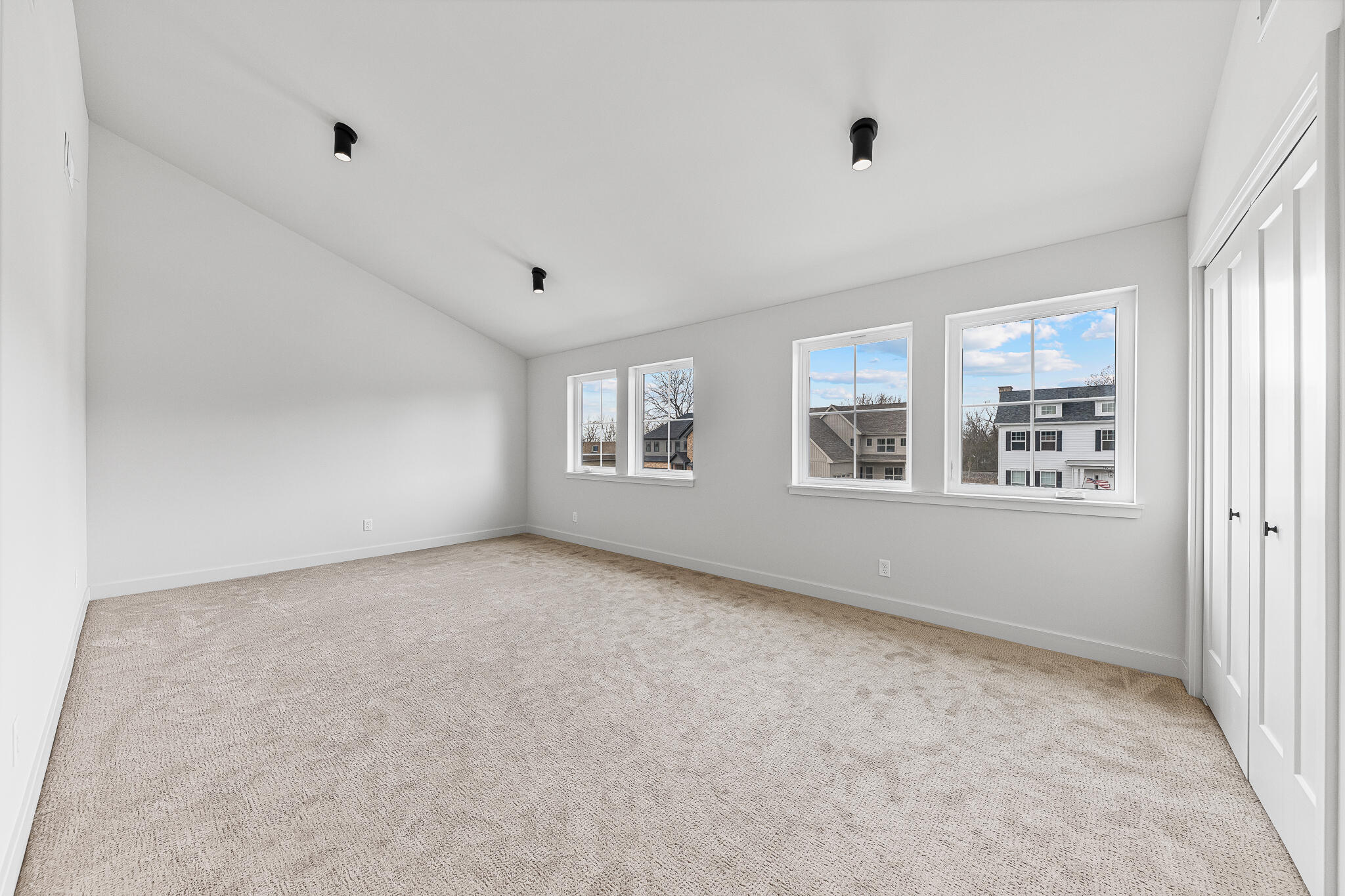 9523 Hook Street, Highland, IN 46322; Image #18