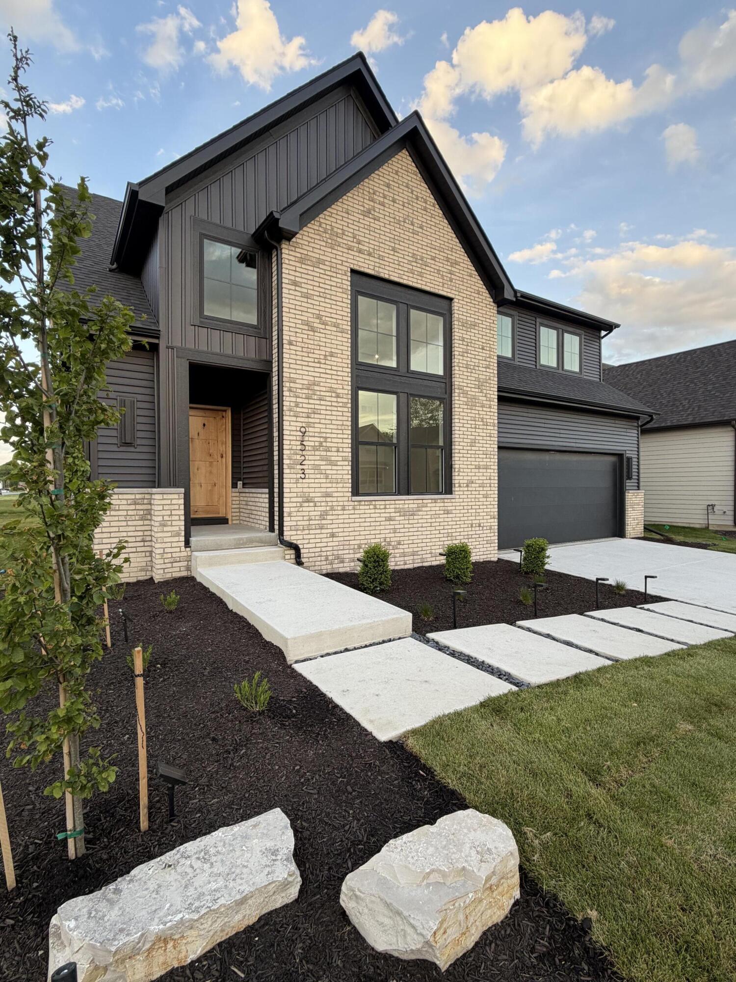 9523 Hook Street, Highland, IN 46322; Image #2