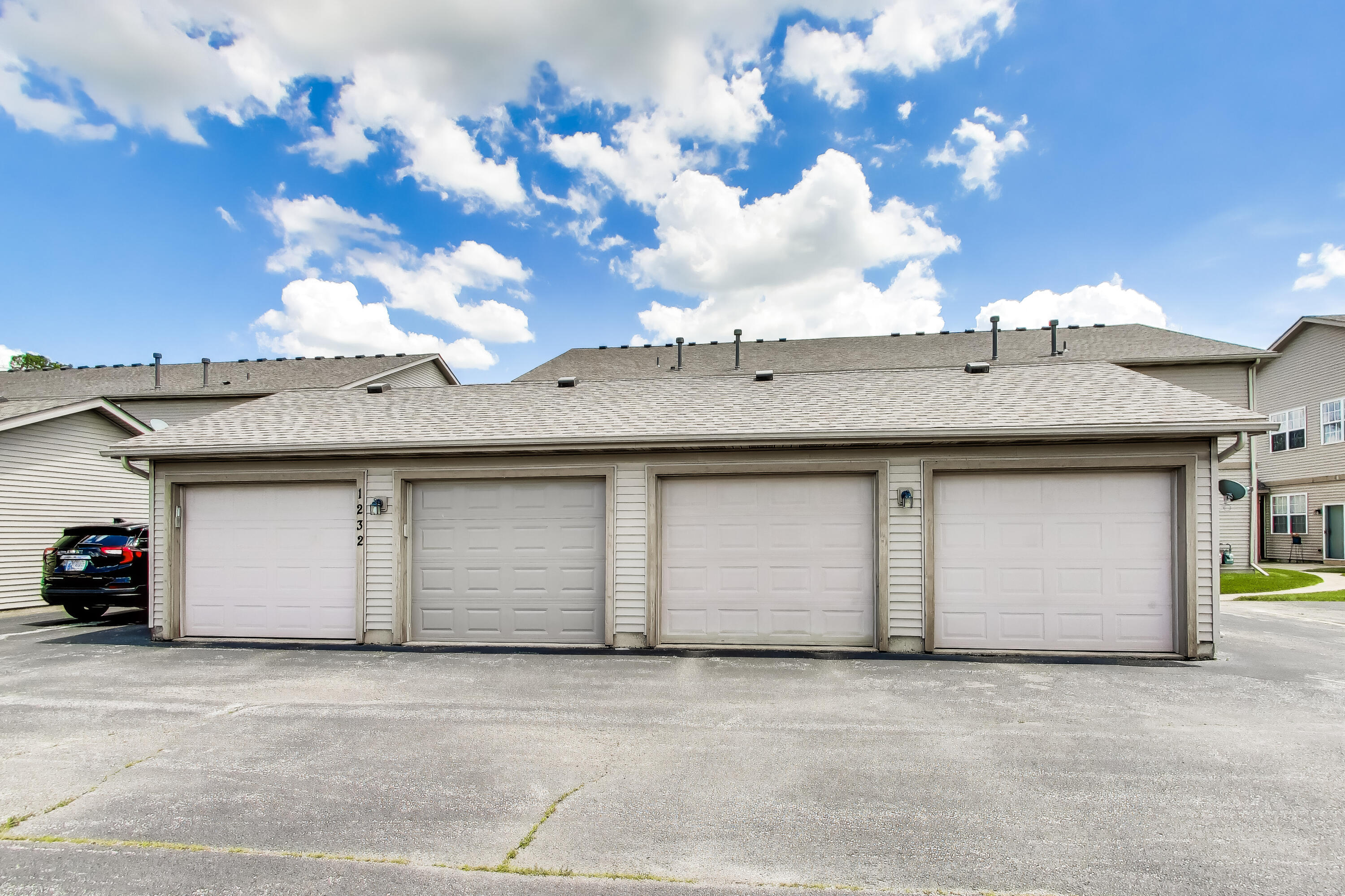 1234 Primrose Lane, Schererville, IN #2r, 46375; Image #21