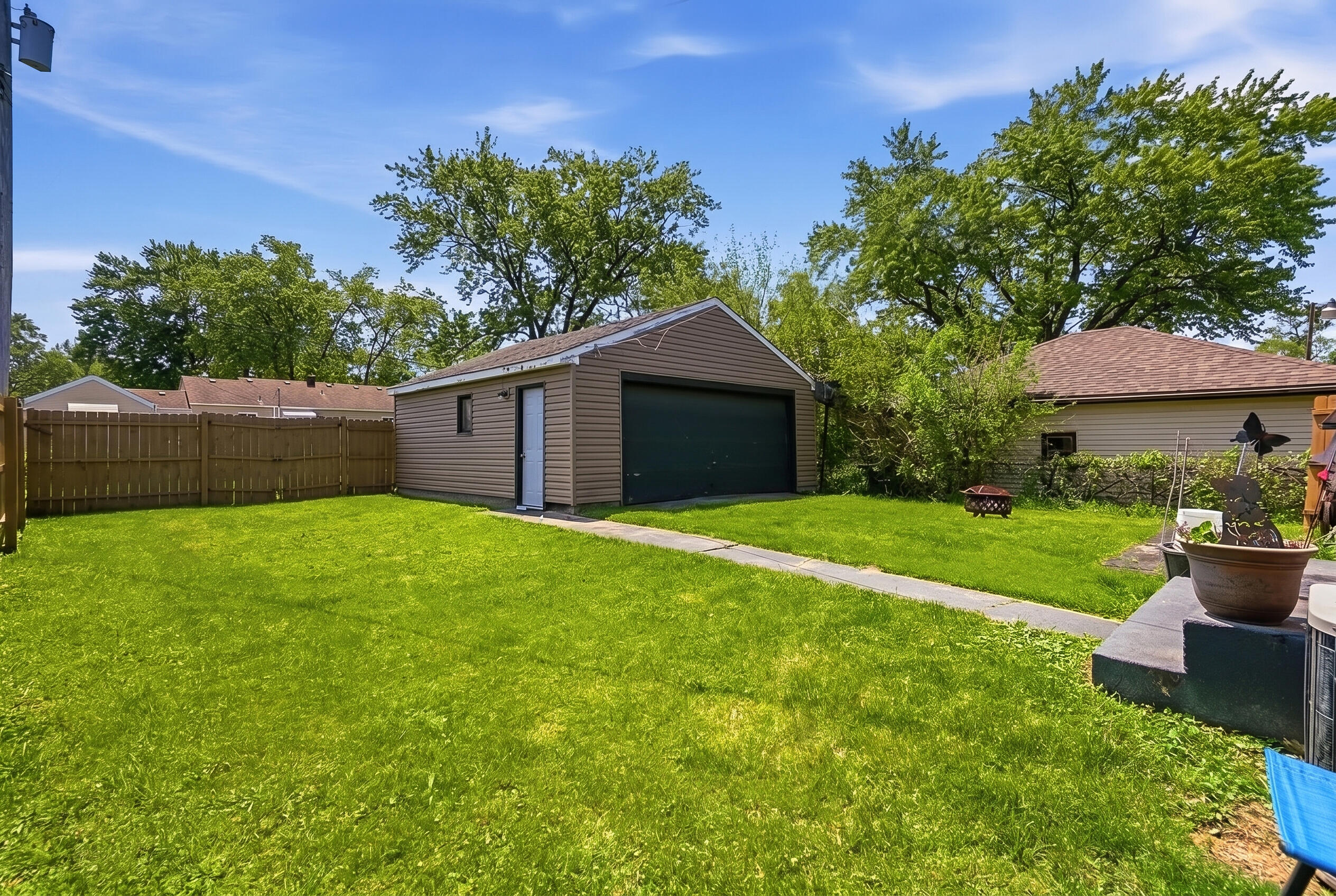 905 W 38th Avenue, Hobart, IN 46342; Image #17