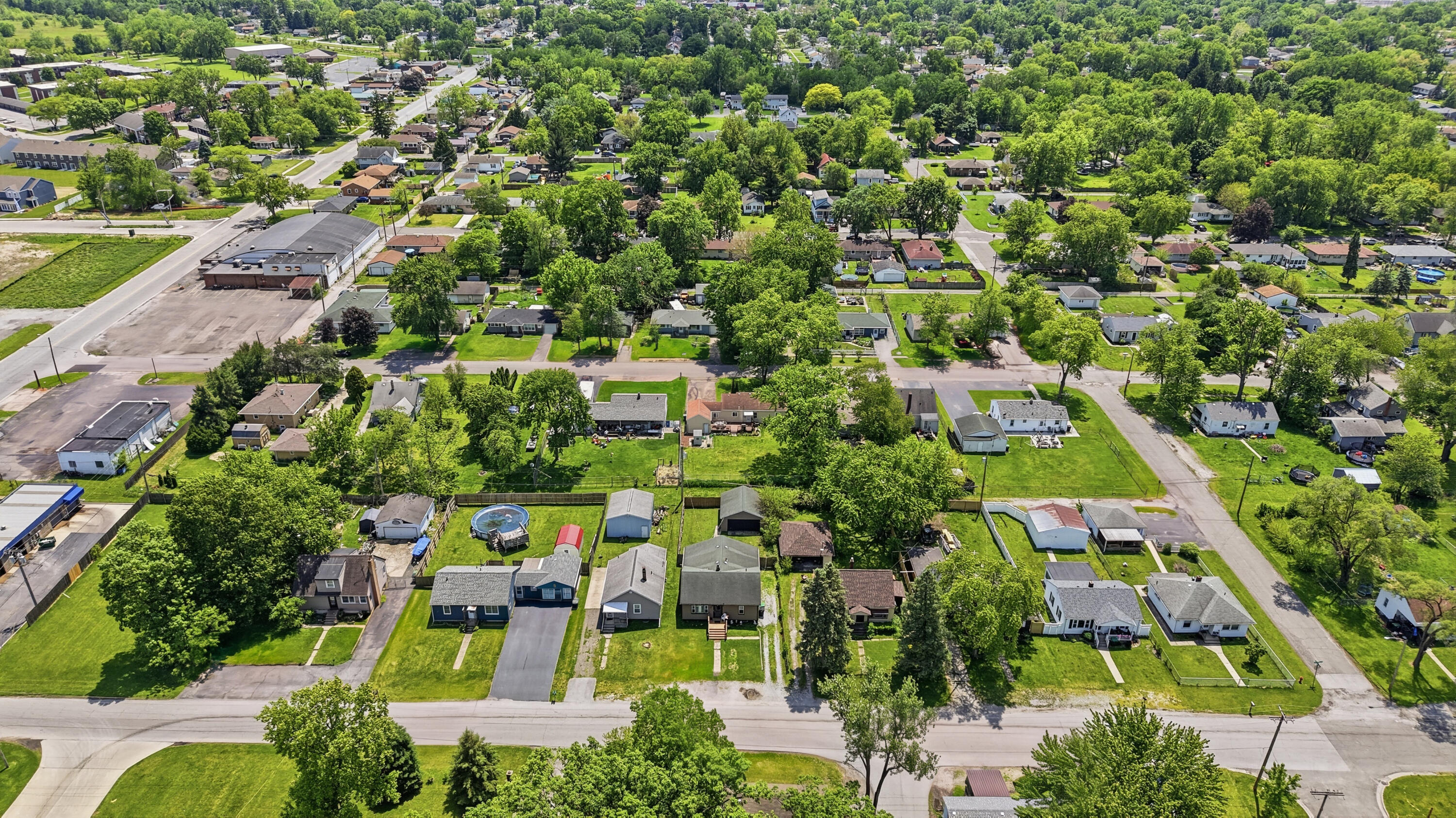 905 W 38th Avenue, Hobart, IN 46342; Image #20