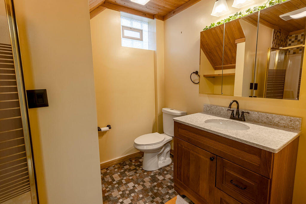 810 Woodland Terrace, Valparaiso, IN 46383; Image #20