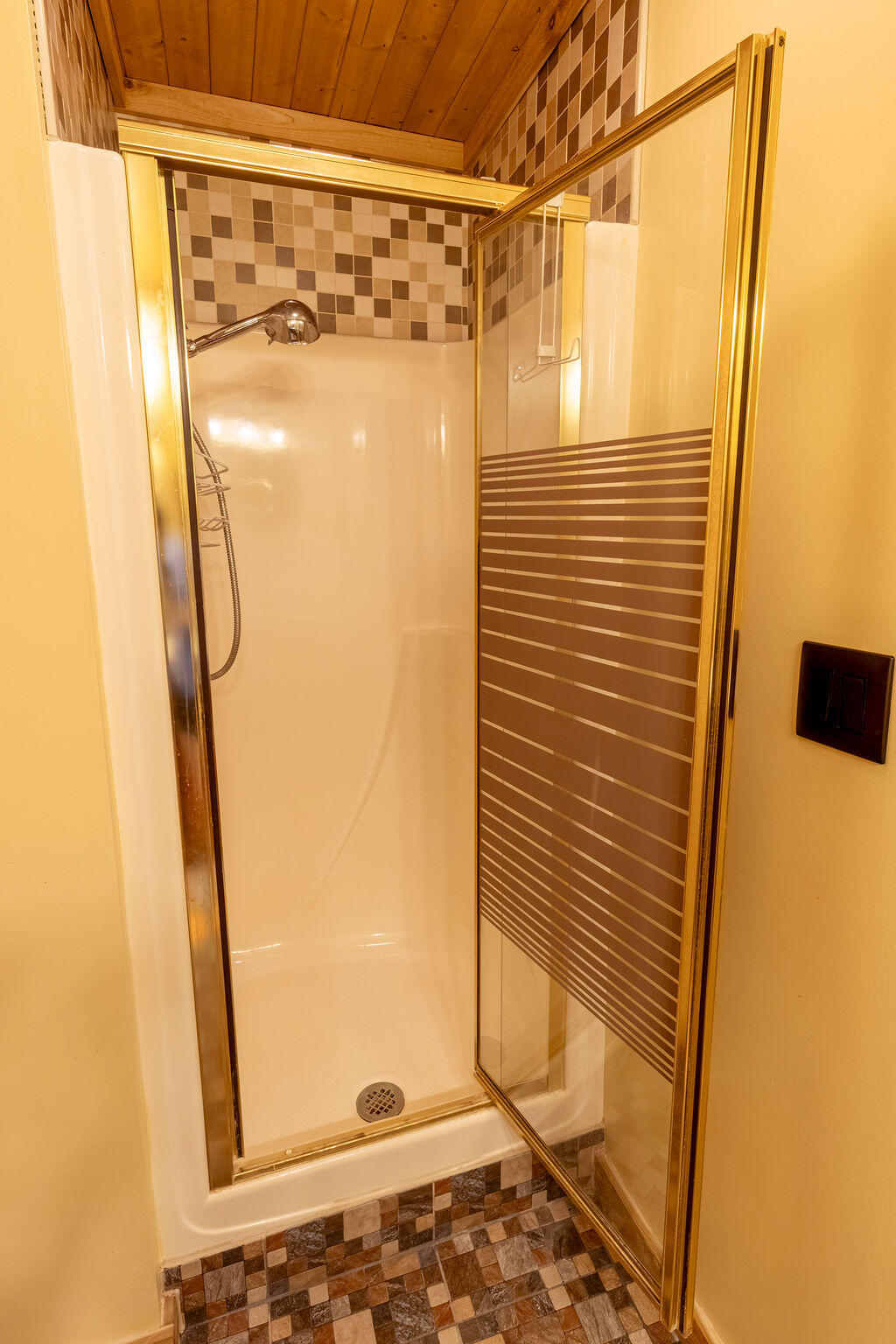 810 Woodland Terrace, Valparaiso, IN 46383; Image #21