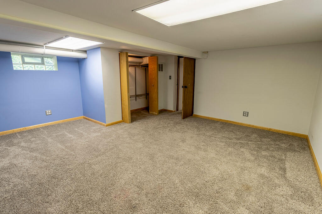 810 Woodland Terrace, Valparaiso, IN 46383; Image #23