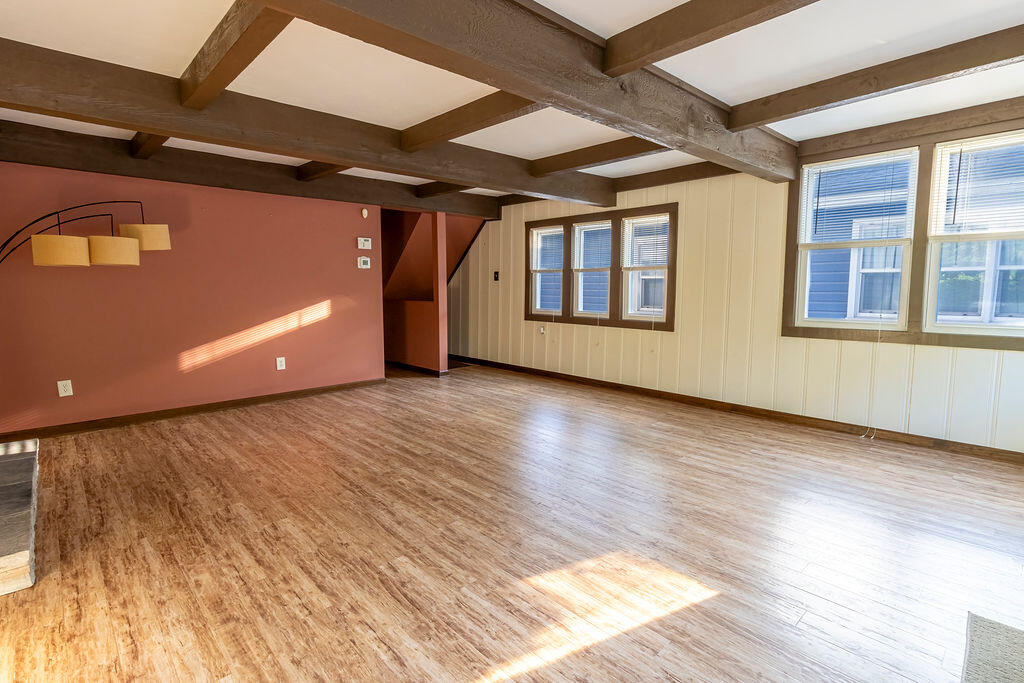 810 Woodland Terrace, Valparaiso, IN 46383; Image #5