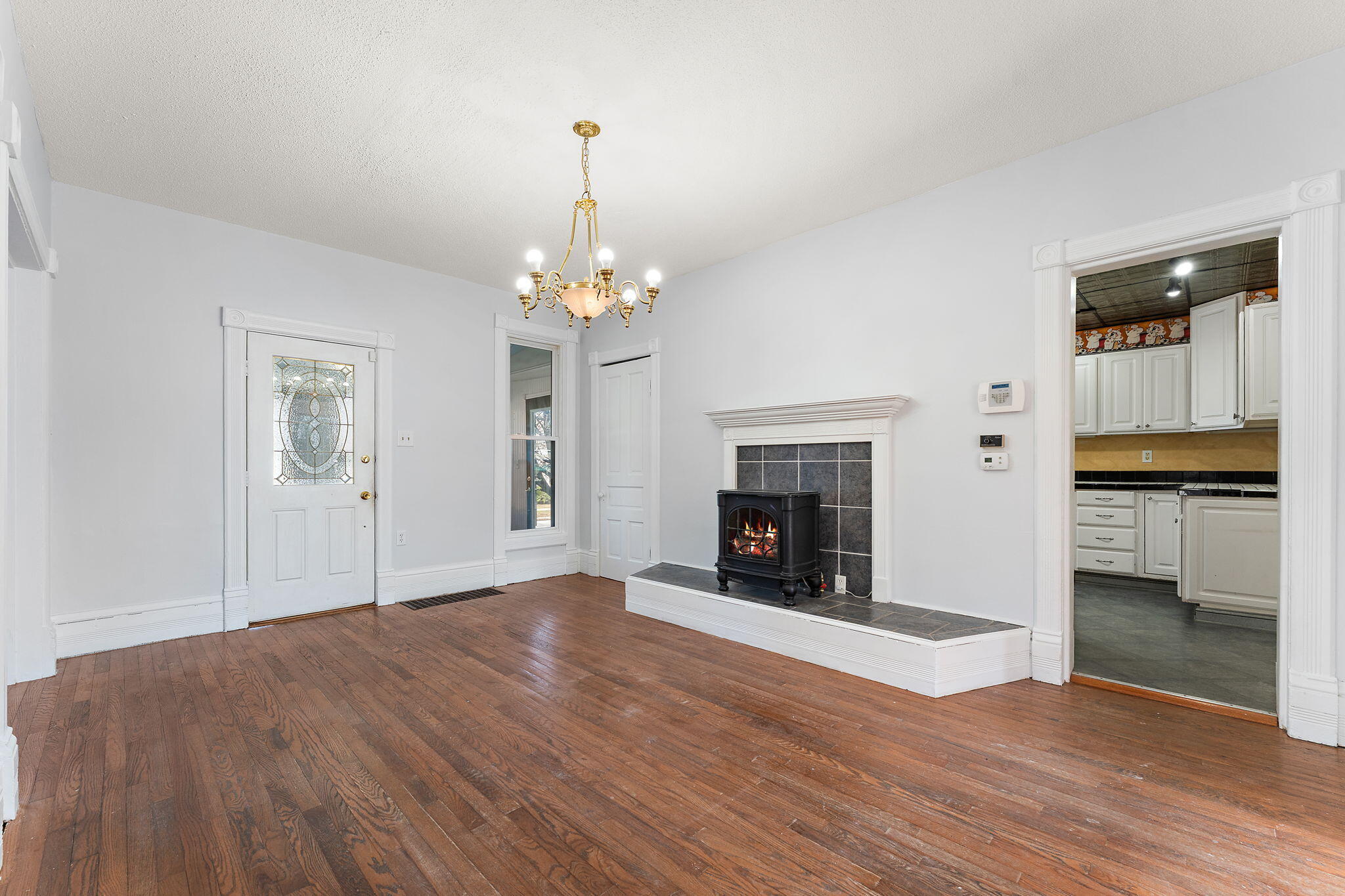 557 W Chicago Street, Valparaiso, IN 46385; Image #4