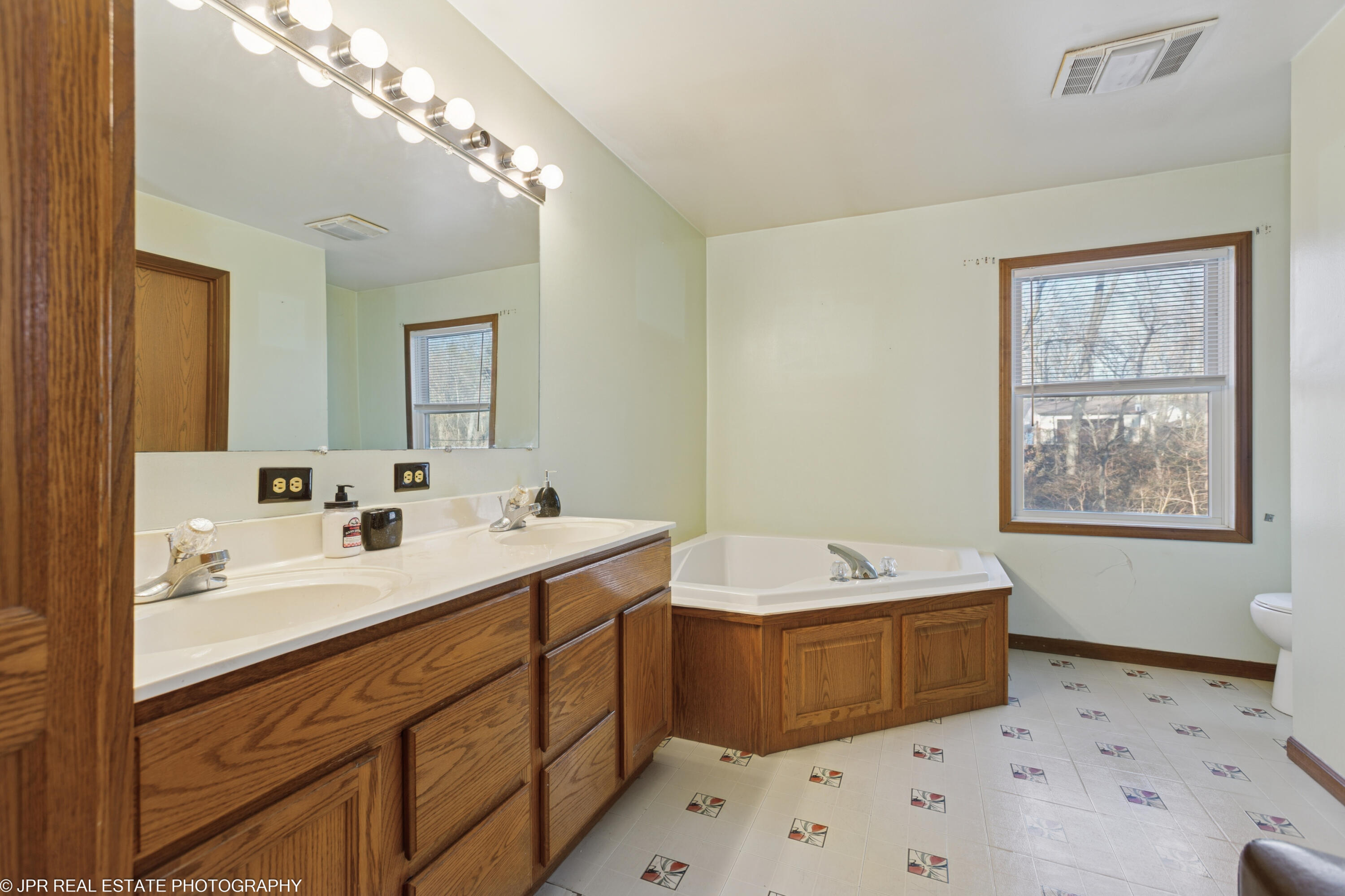 710 Springland Avenue, Michigan City, IN 46360; Image #10