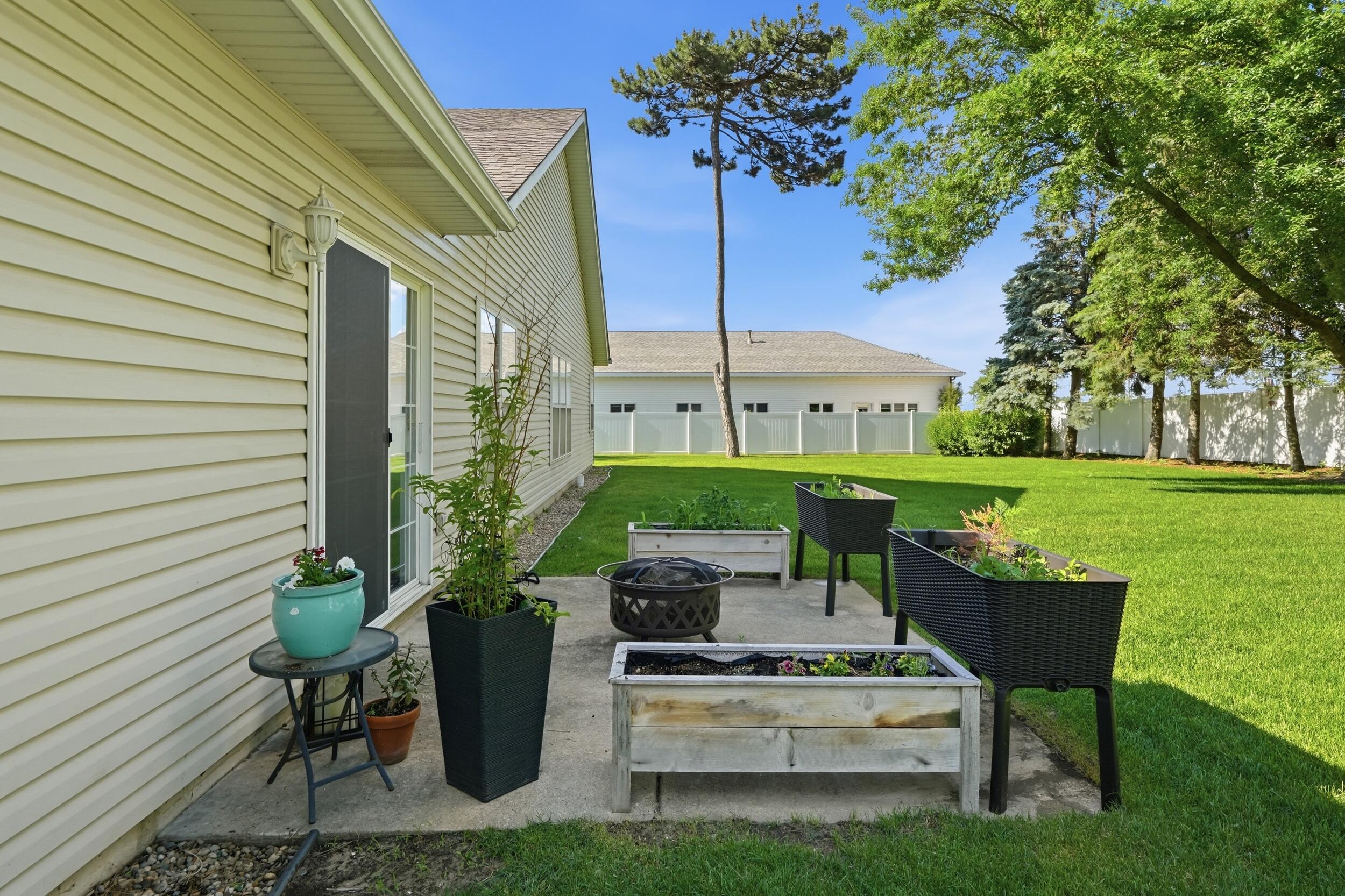 2267 Whispering Oaks Court, Highland, IN 46322; Image #25
