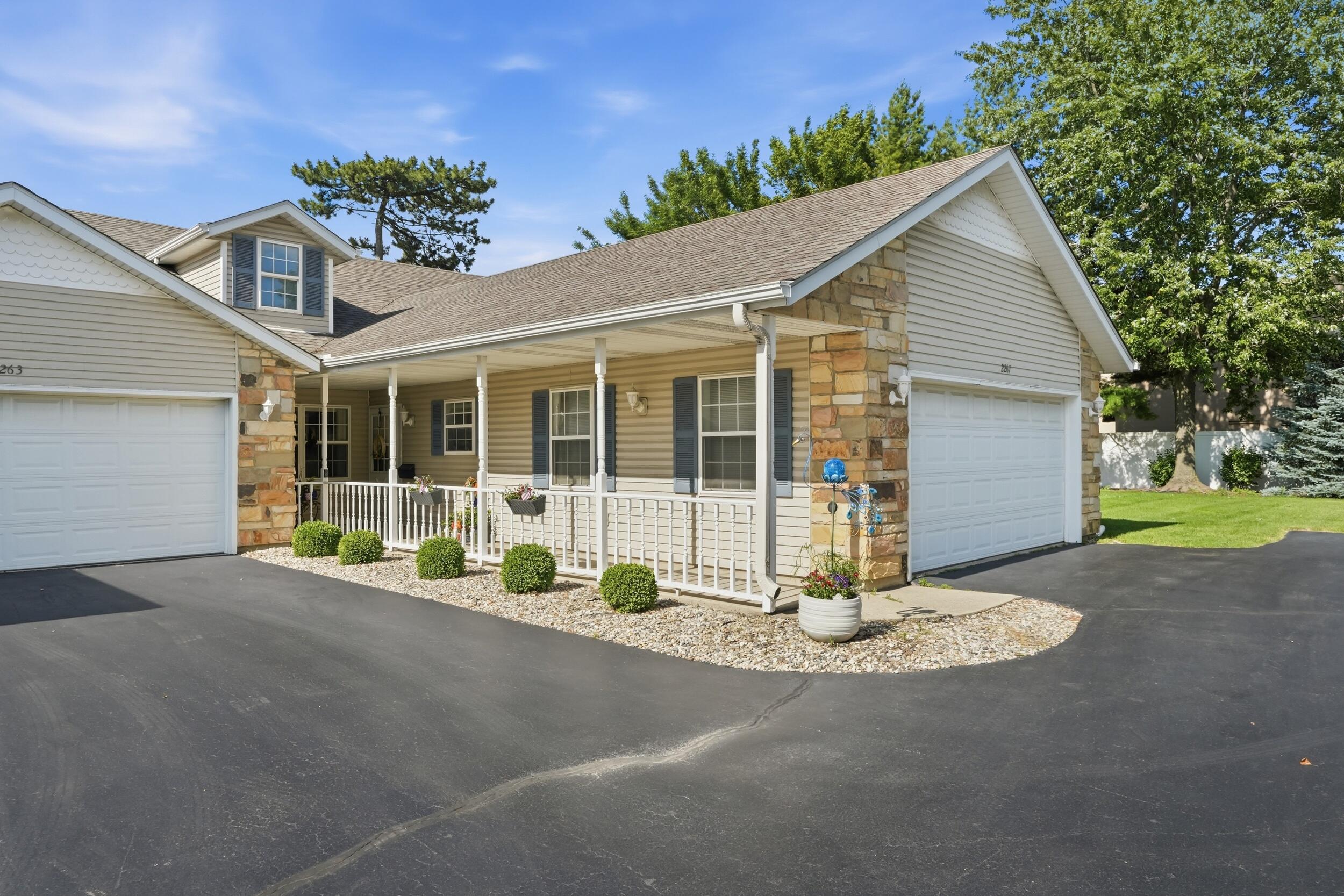2267 Whispering Oaks Court, Highland, IN 46322; Image #4