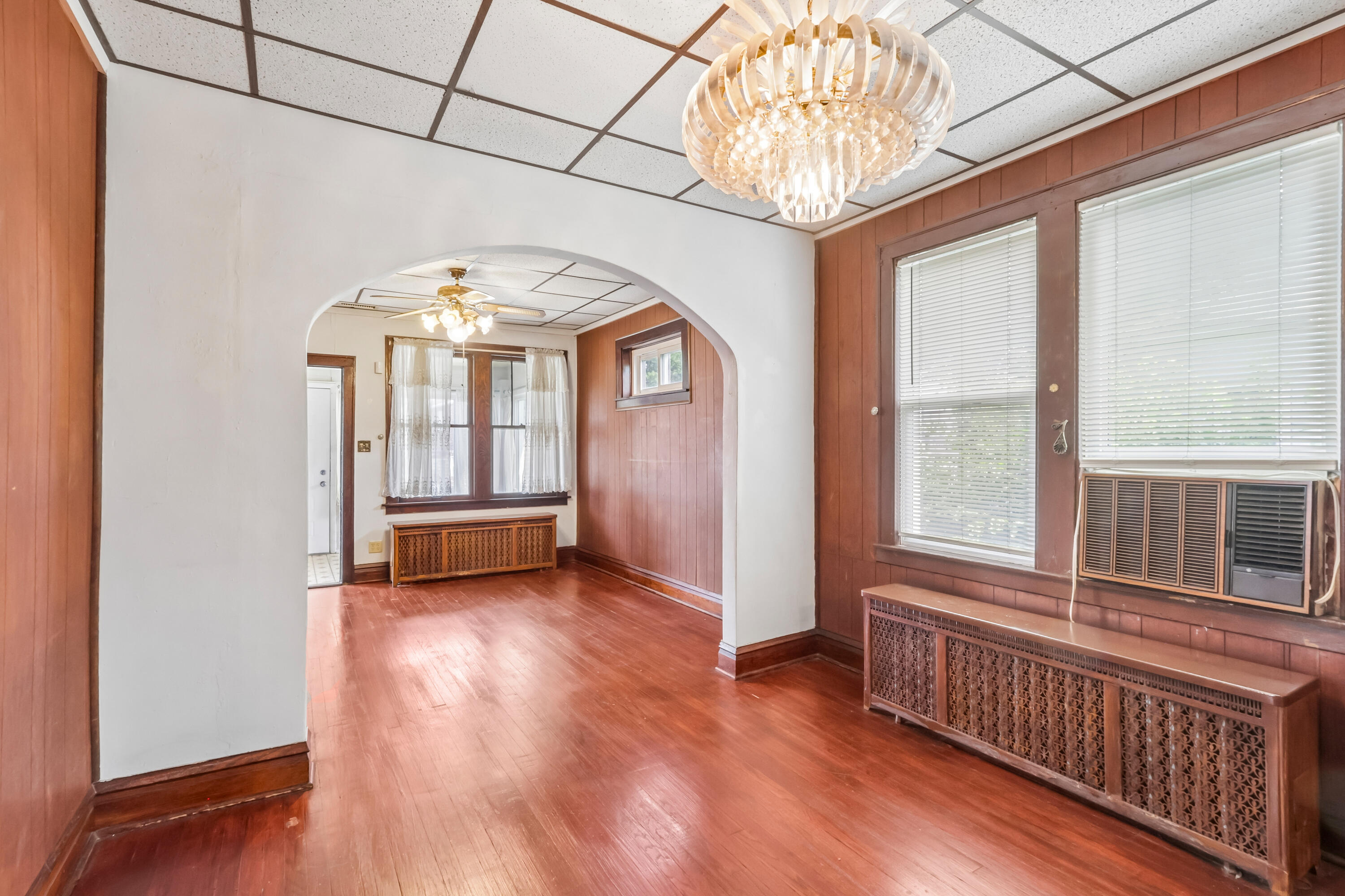 2256 White Oak Avenue, Whiting, IN 46394; Image #10