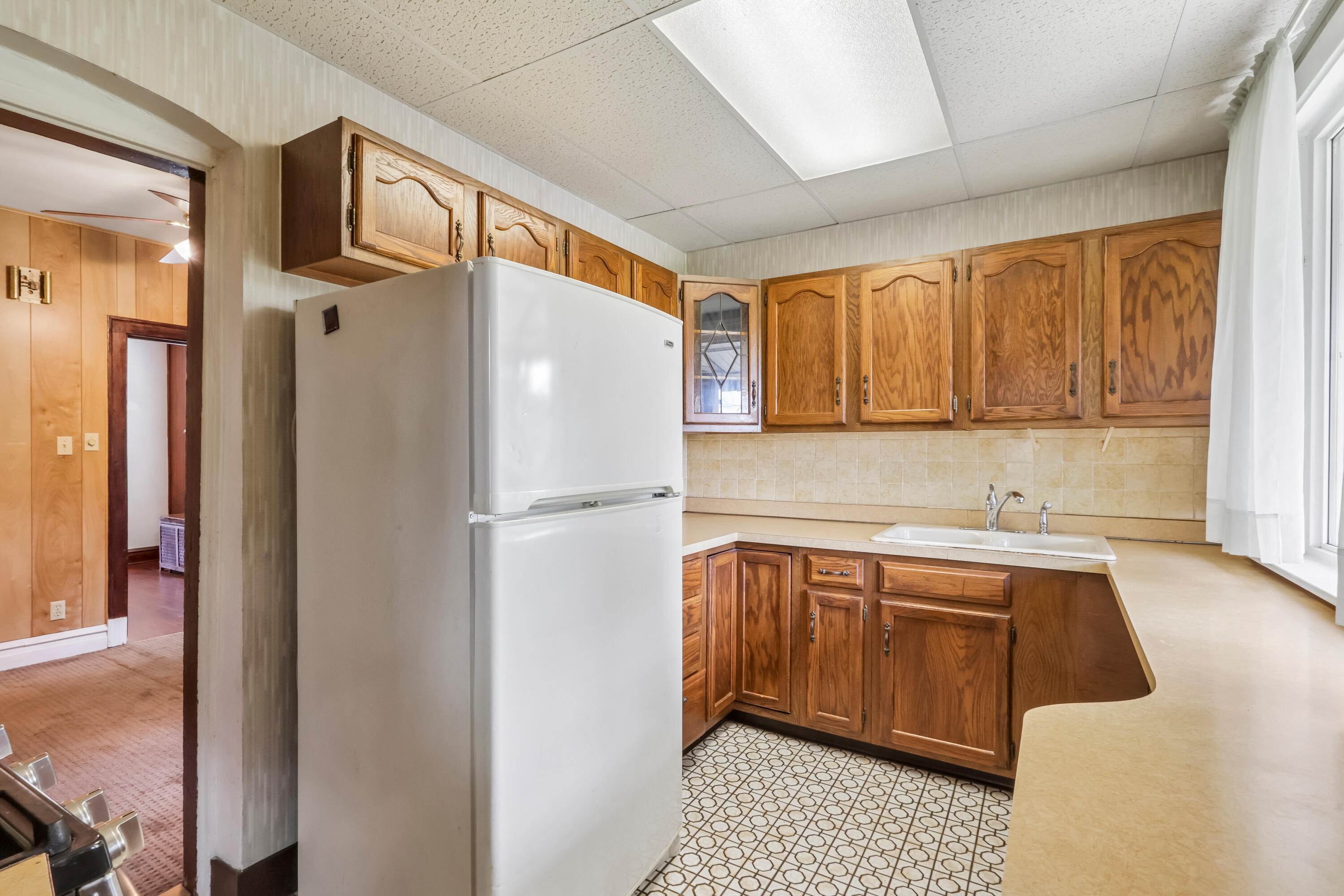 2256 White Oak Avenue, Whiting, IN 46394; Image #11
