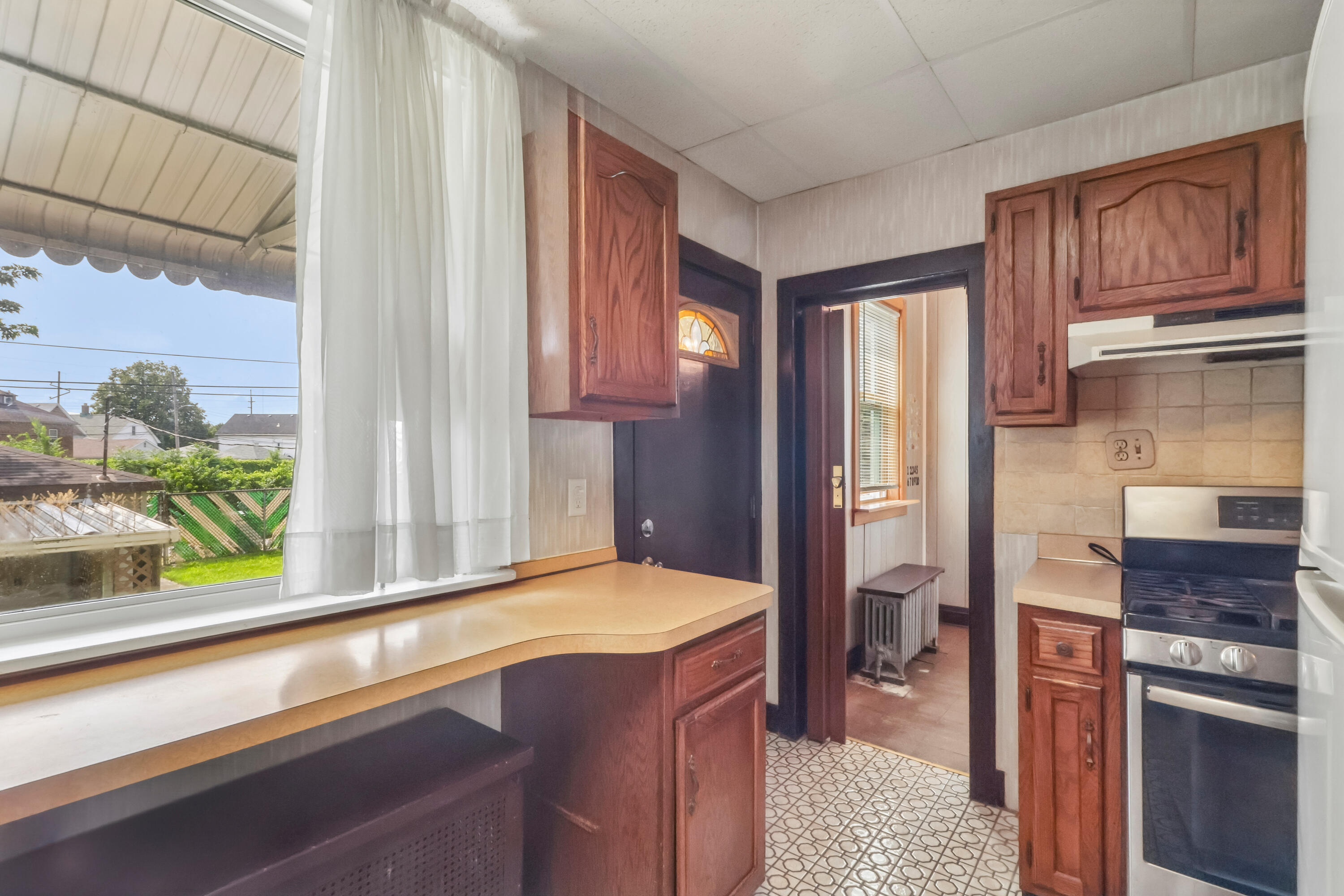 2256 White Oak Avenue, Whiting, IN 46394; Image #13