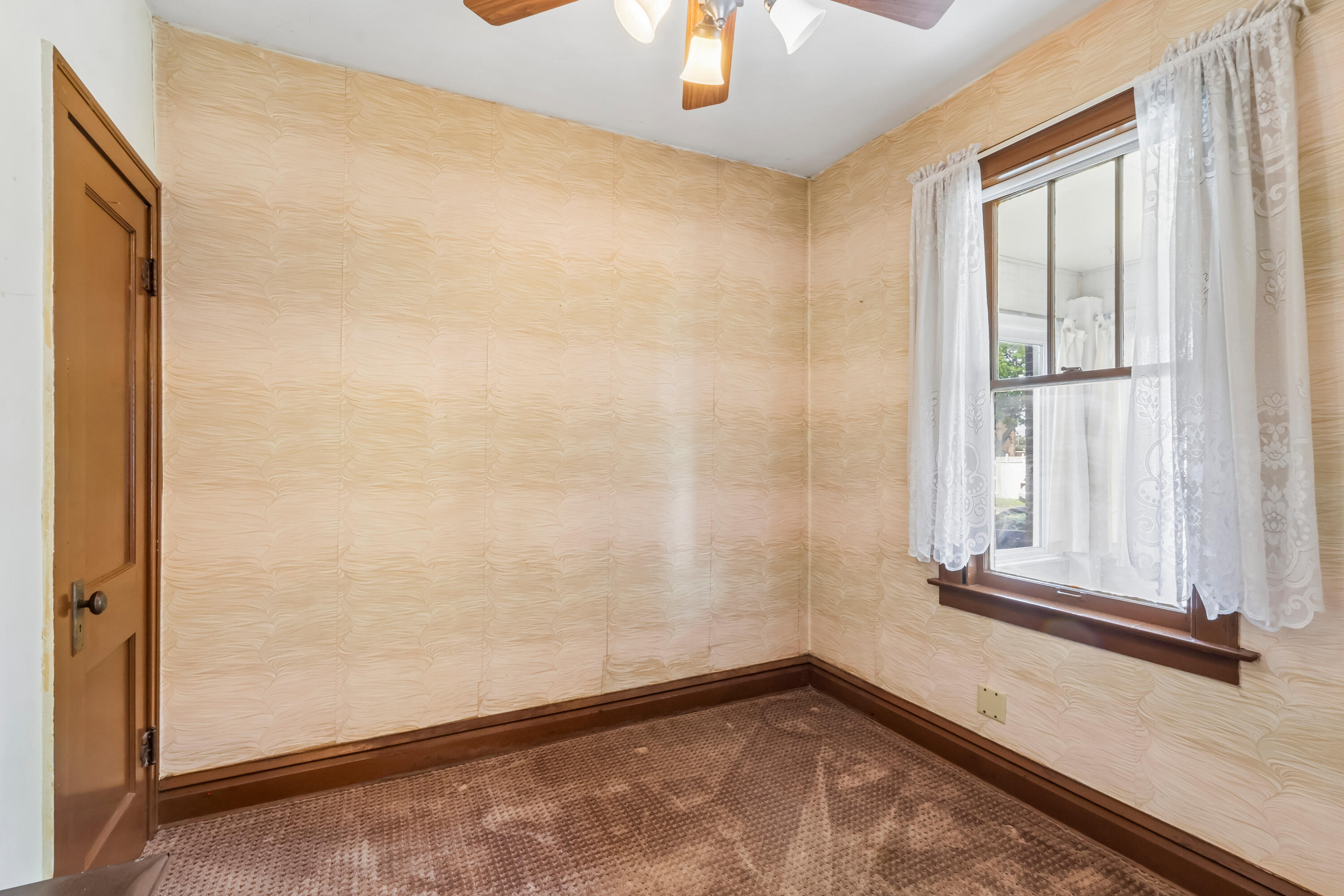 2256 White Oak Avenue, Whiting, IN 46394; Image #14