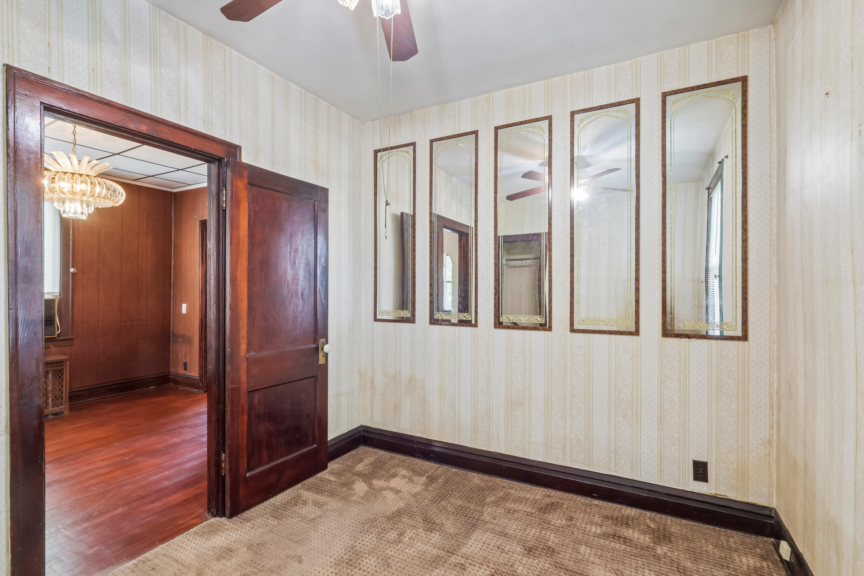 2256 White Oak Avenue, Whiting, IN 46394; Image #17