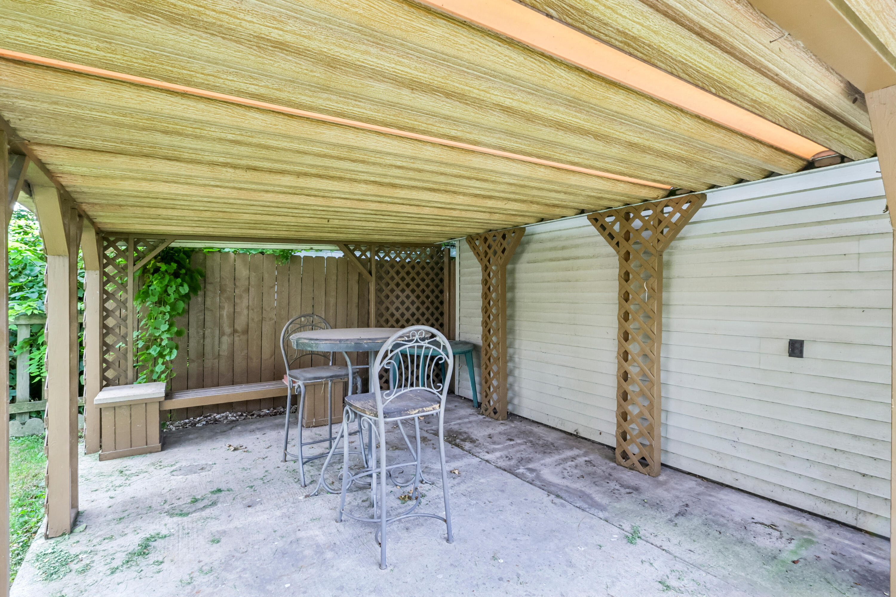 2256 White Oak Avenue, Whiting, IN 46394; Image #33