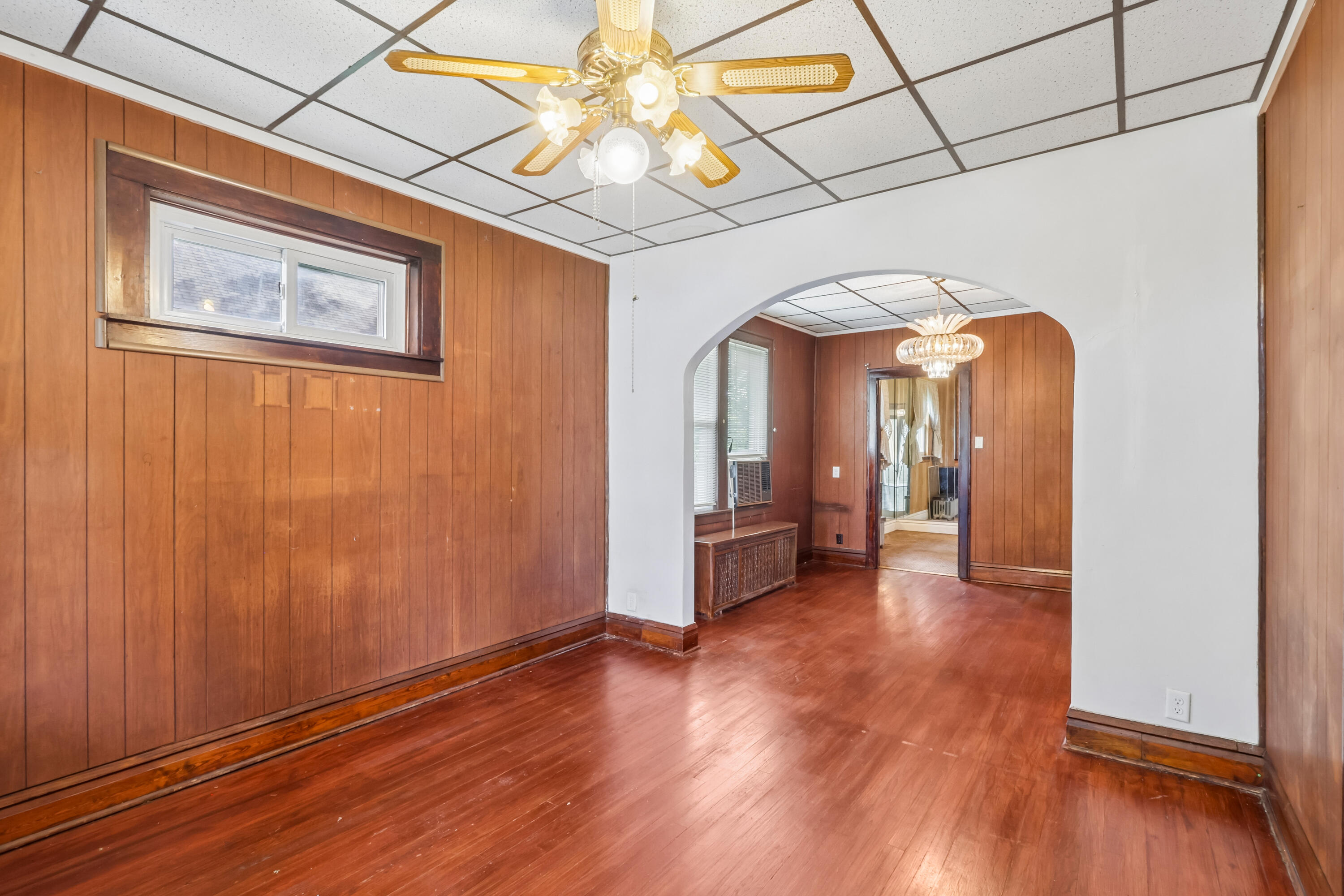 2256 White Oak Avenue, Whiting, IN 46394; Image #6
