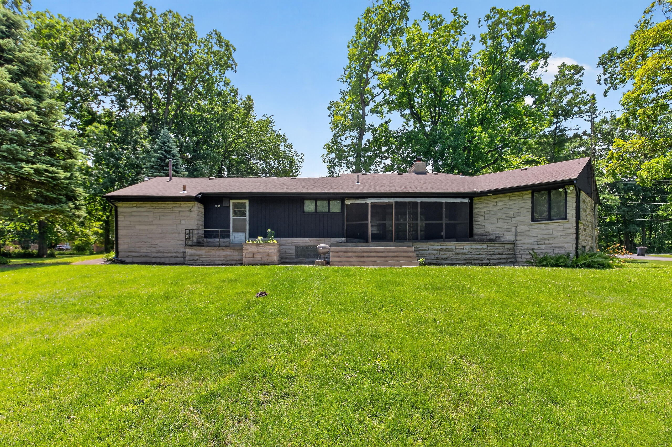 120 E Oak Hill Road, Chesterton, IN 46304; Image #10