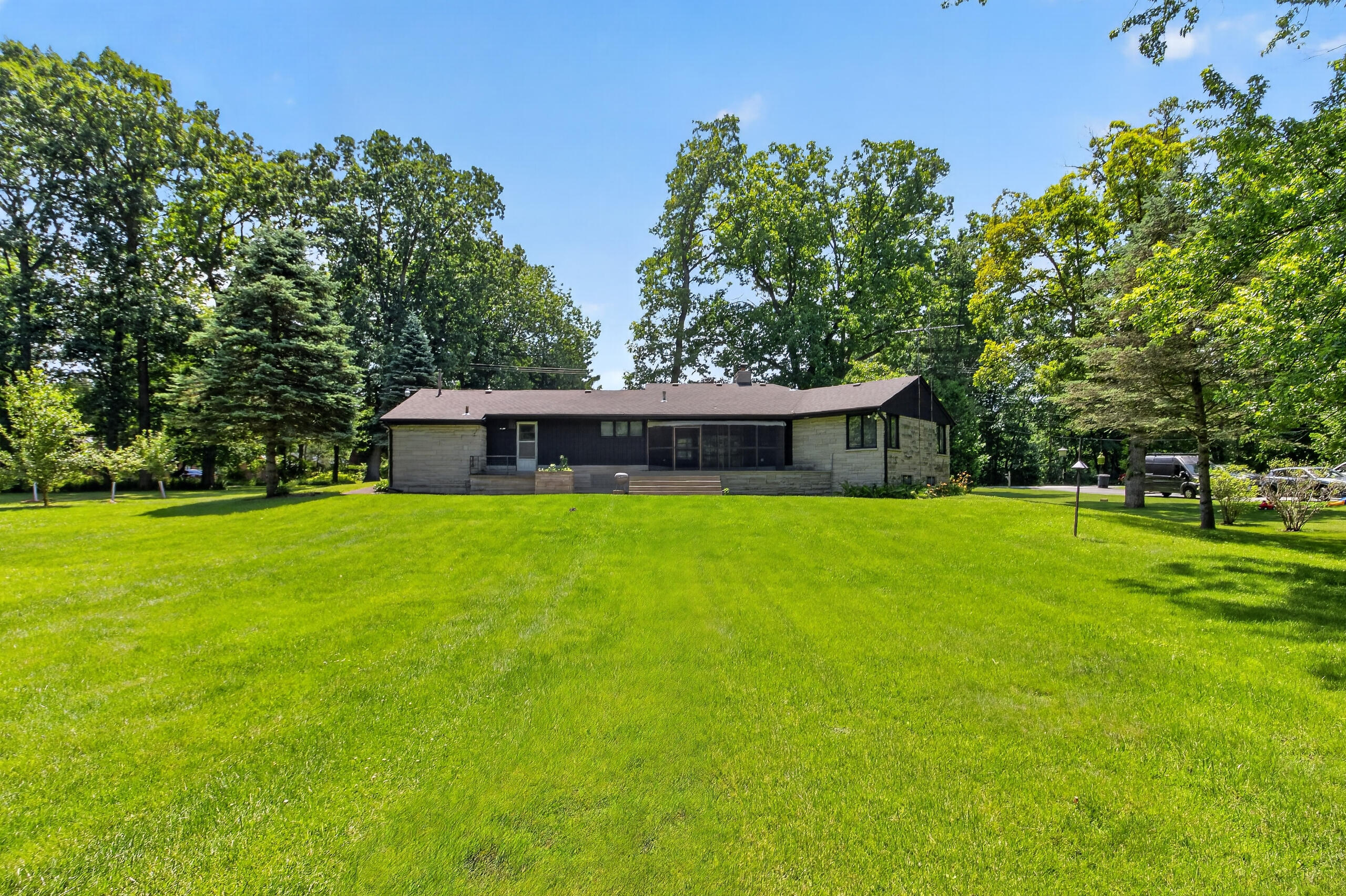 120 E Oak Hill Road, Chesterton, IN 46304; Image #11