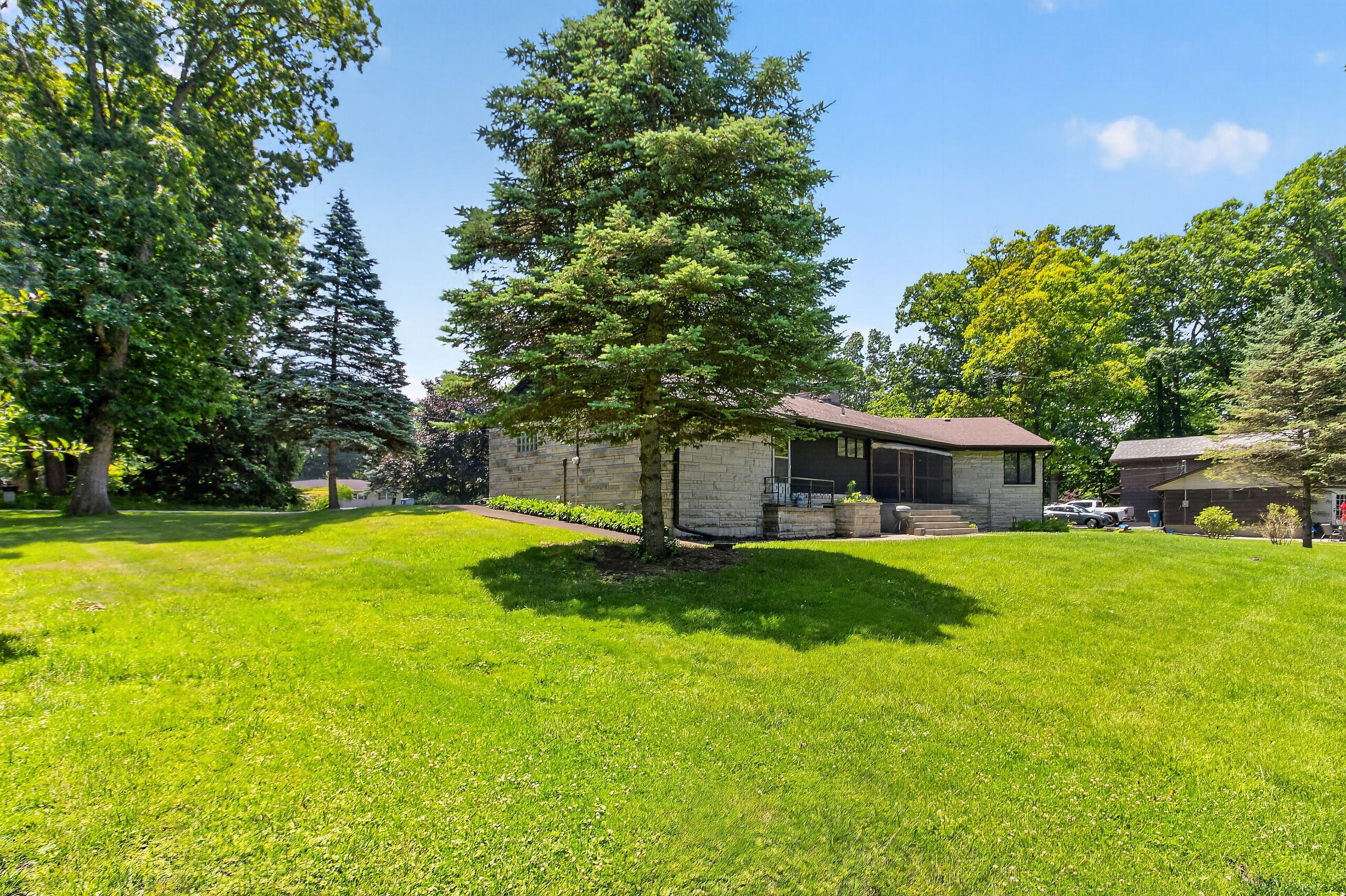 120 E Oak Hill Road, Chesterton, IN 46304; Image #12