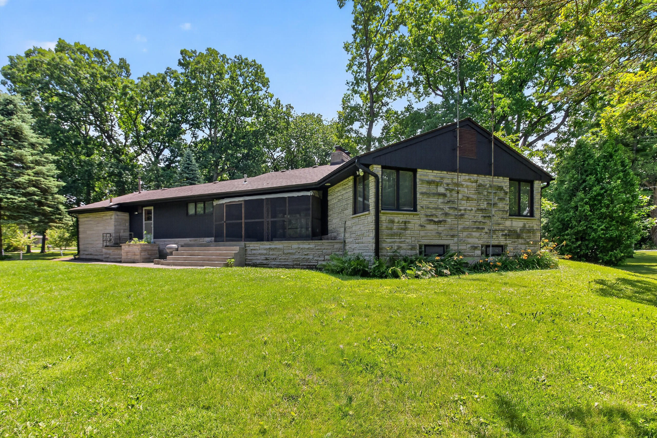120 E Oak Hill Road, Chesterton, IN 46304; Image #13