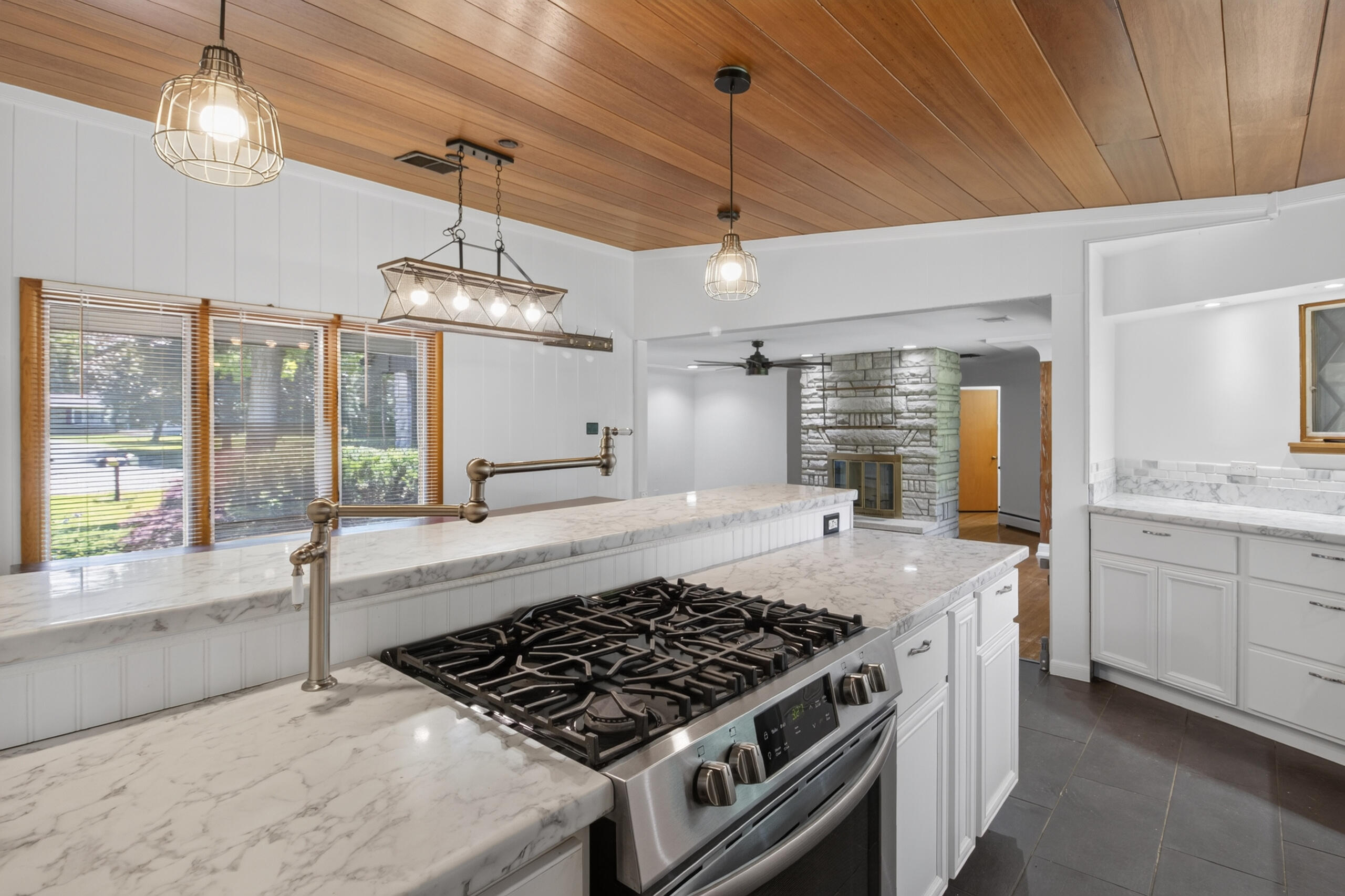 120 E Oak Hill Road, Chesterton, IN 46304; Image #28