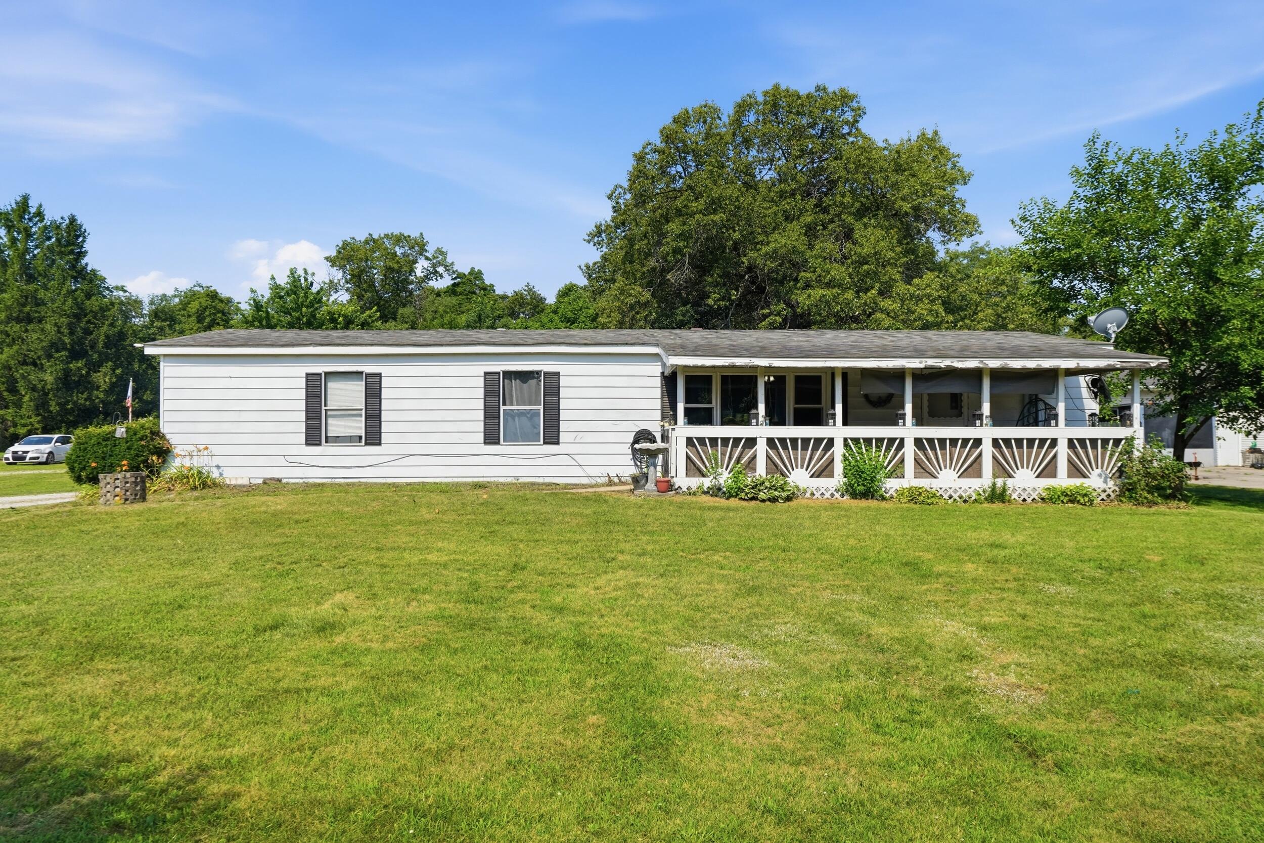 9390 N 1000 W, DeMotte, IN 46310; Image #1
