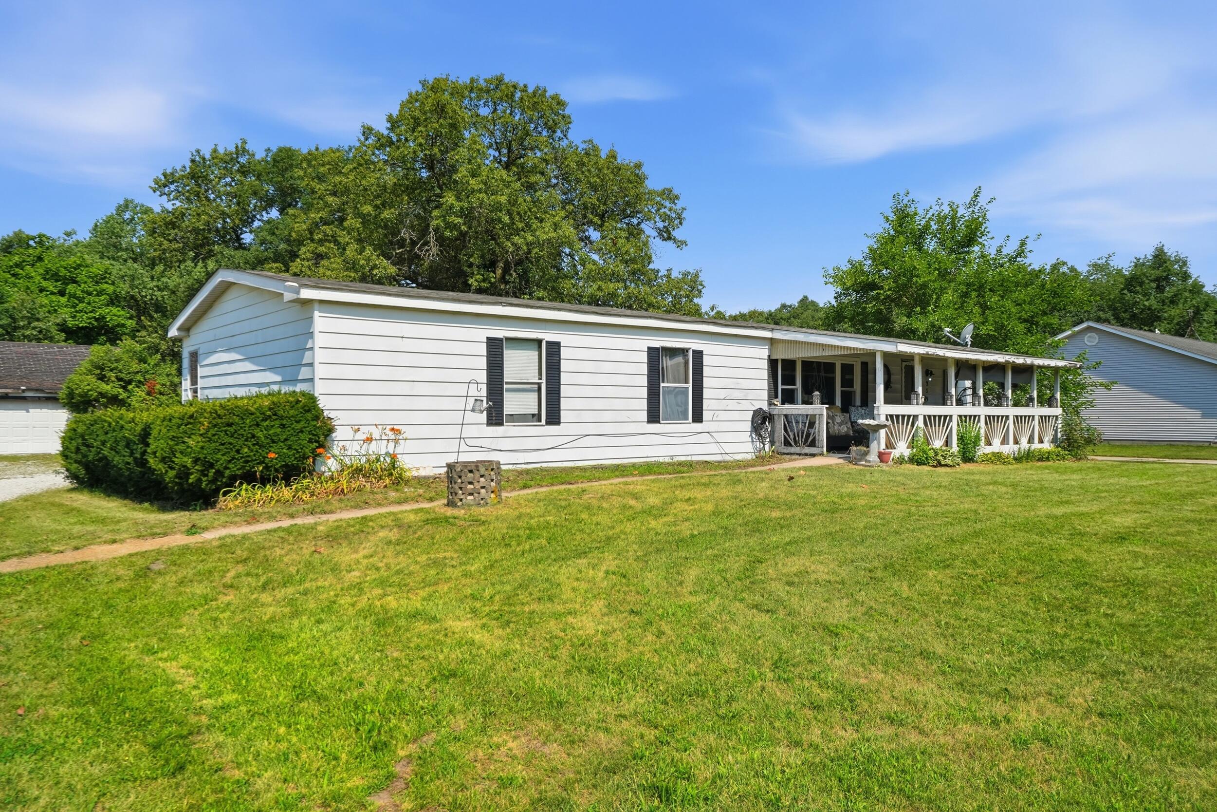 9390 N 1000 W, DeMotte, IN 46310; Image #2