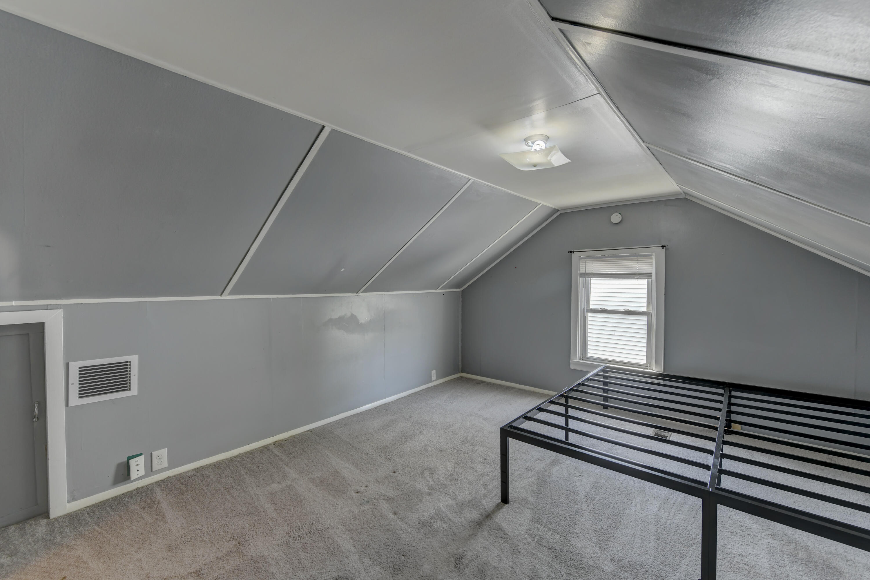 7420 S Mccook Avenue, Hammond, IN 46323; Image #12